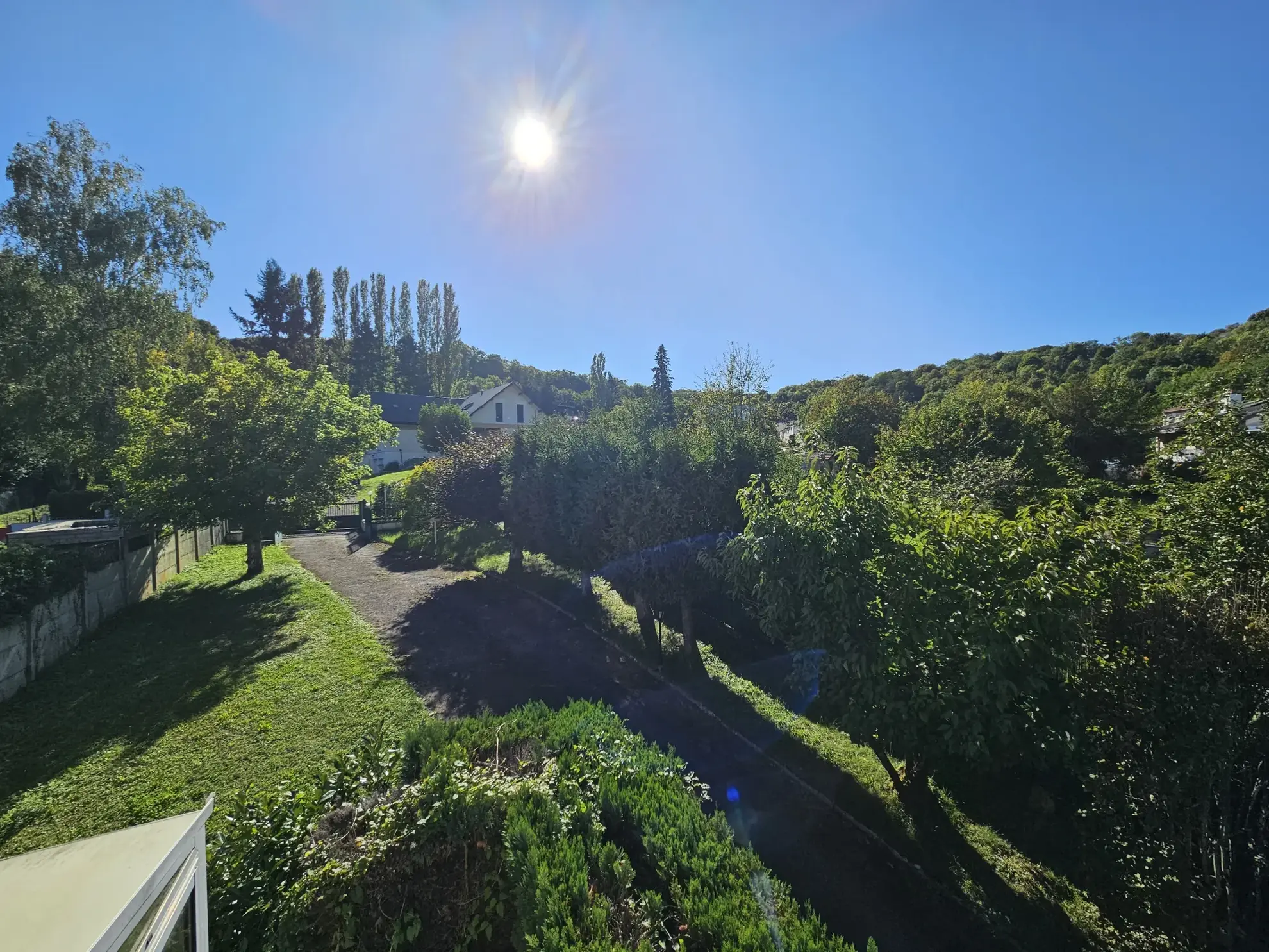 Immeuble en vente à Laxou avec 3 appartements loués, forte rentabilité 