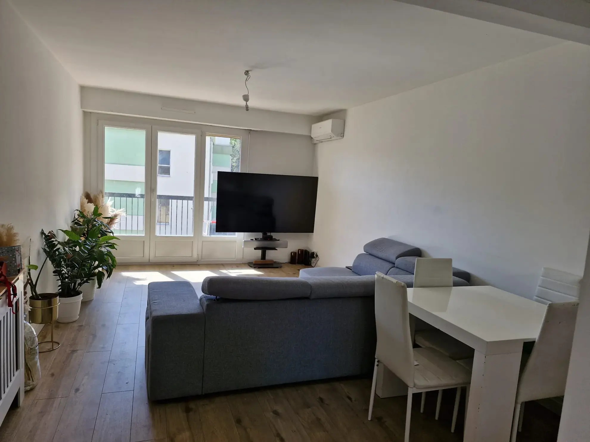 Appartement T3 rénové à Nice Magnan-Carlone avec balcon, parking et terrasse 