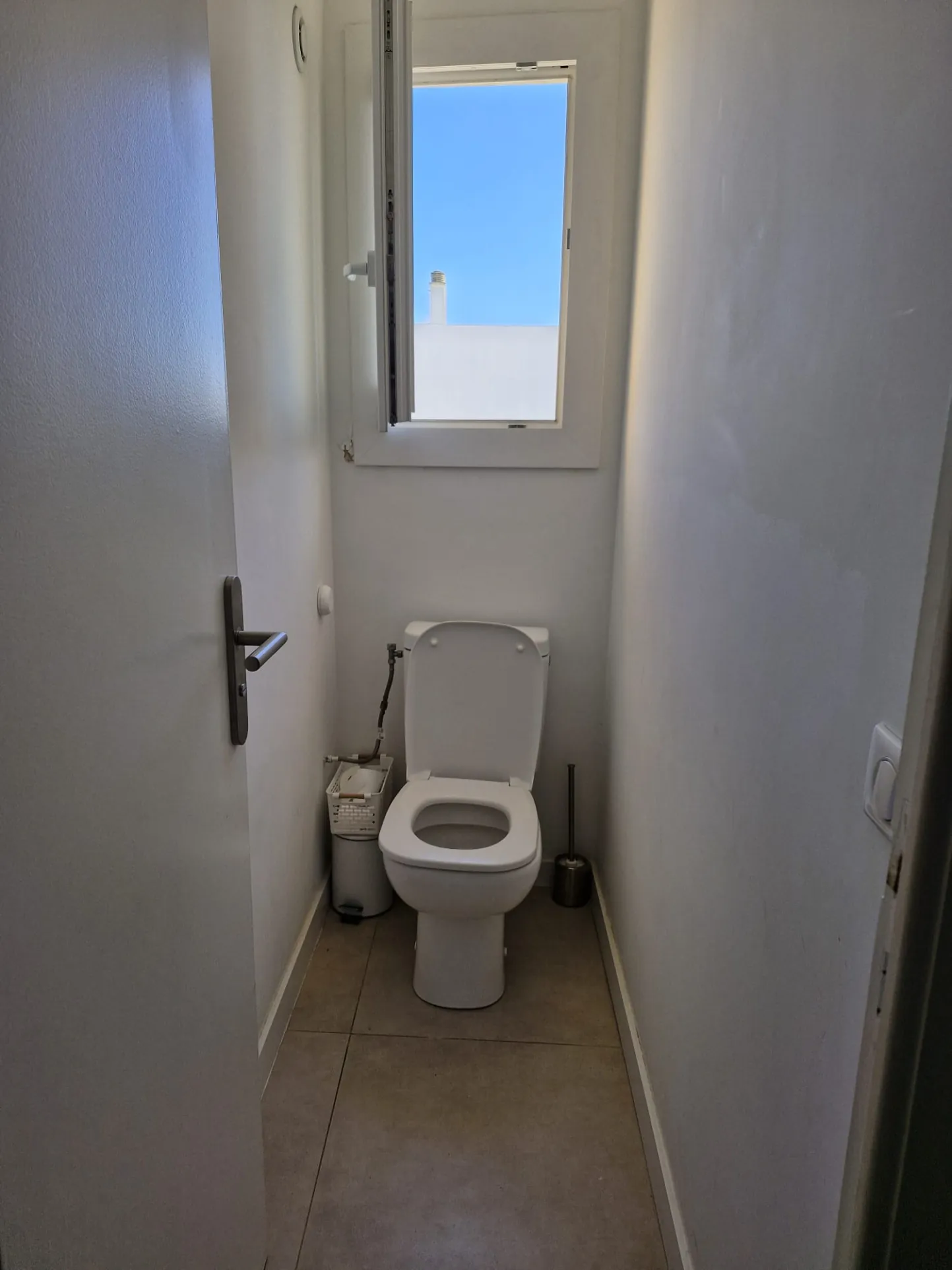 Appartement T3 rénové à Nice Magnan-Carlone avec balcon, parking et terrasse 