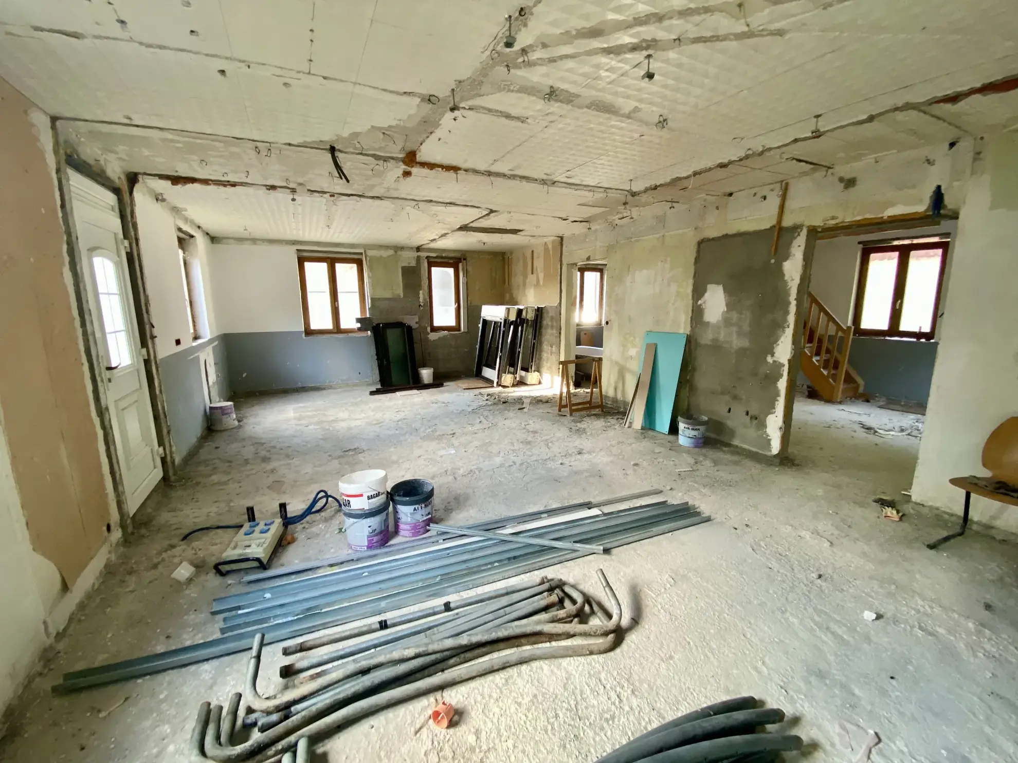 Maison à rénover à Saint-Michel-de-Maurienne, potentiel et emplacement idéal en Maurienne 