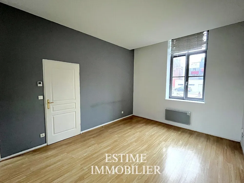 Appartement T2 à Roubaix avec parking, sécurité et vue sur parc 