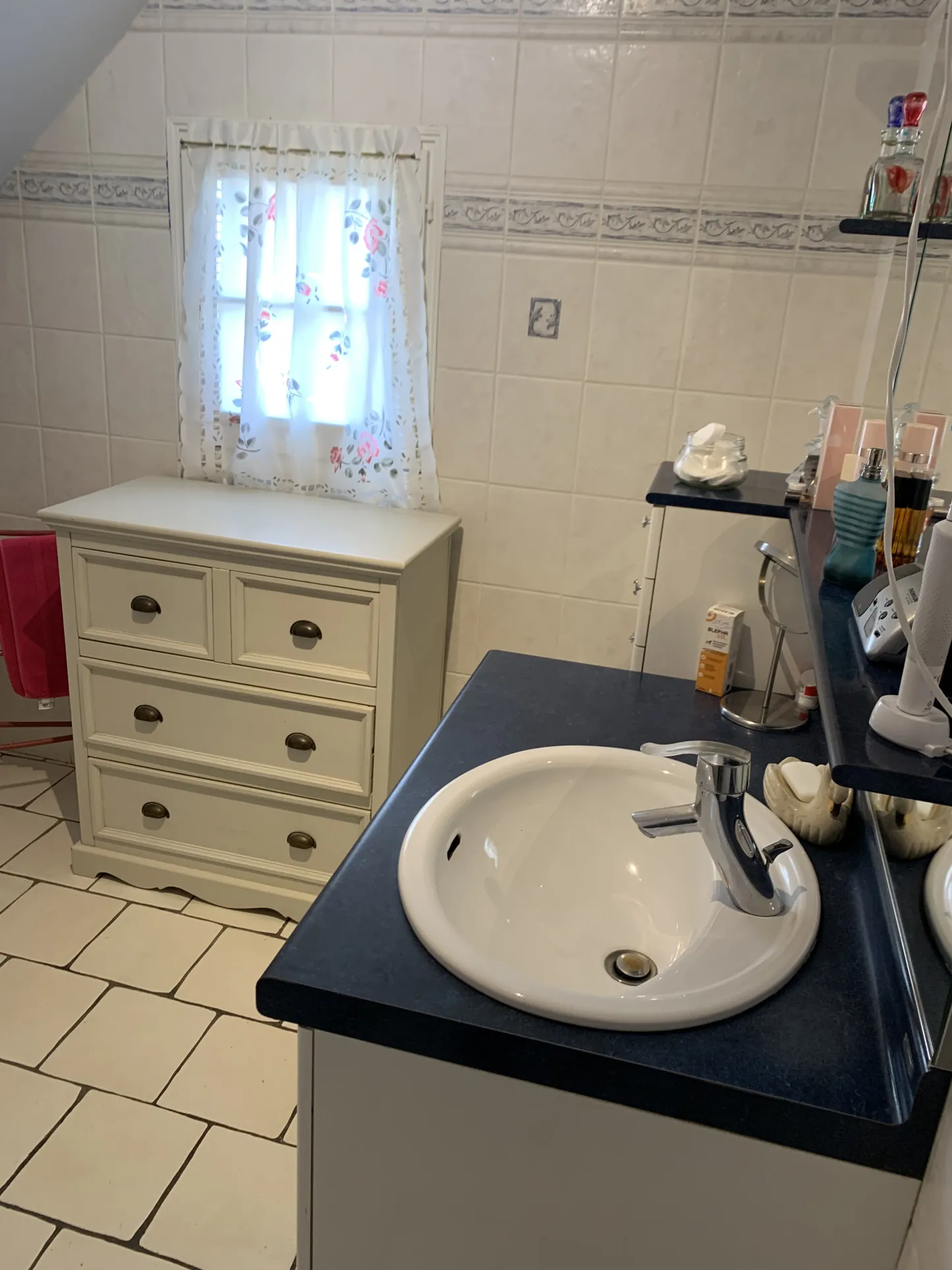 Belle maison de 167 m² avec piscine et jardin à St Hilaire de Court 