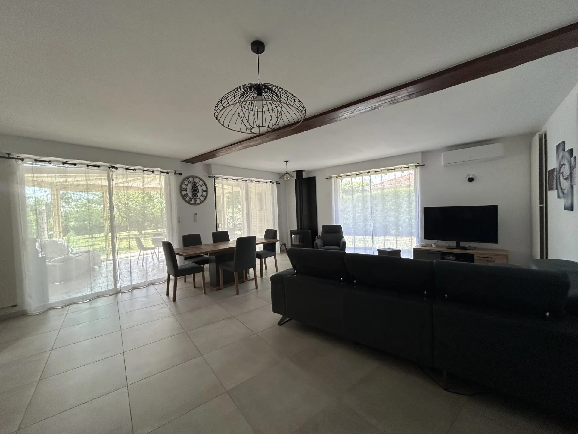 Maison rénovée avec 3 chambres, jardin clos et garage près de Marmande 