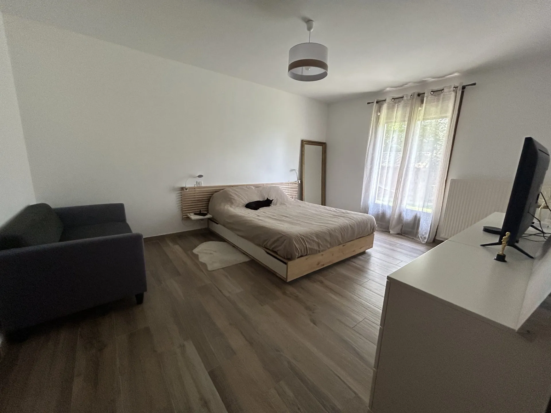 Maison rénovée avec 3 chambres, jardin clos et garage près de Marmande 