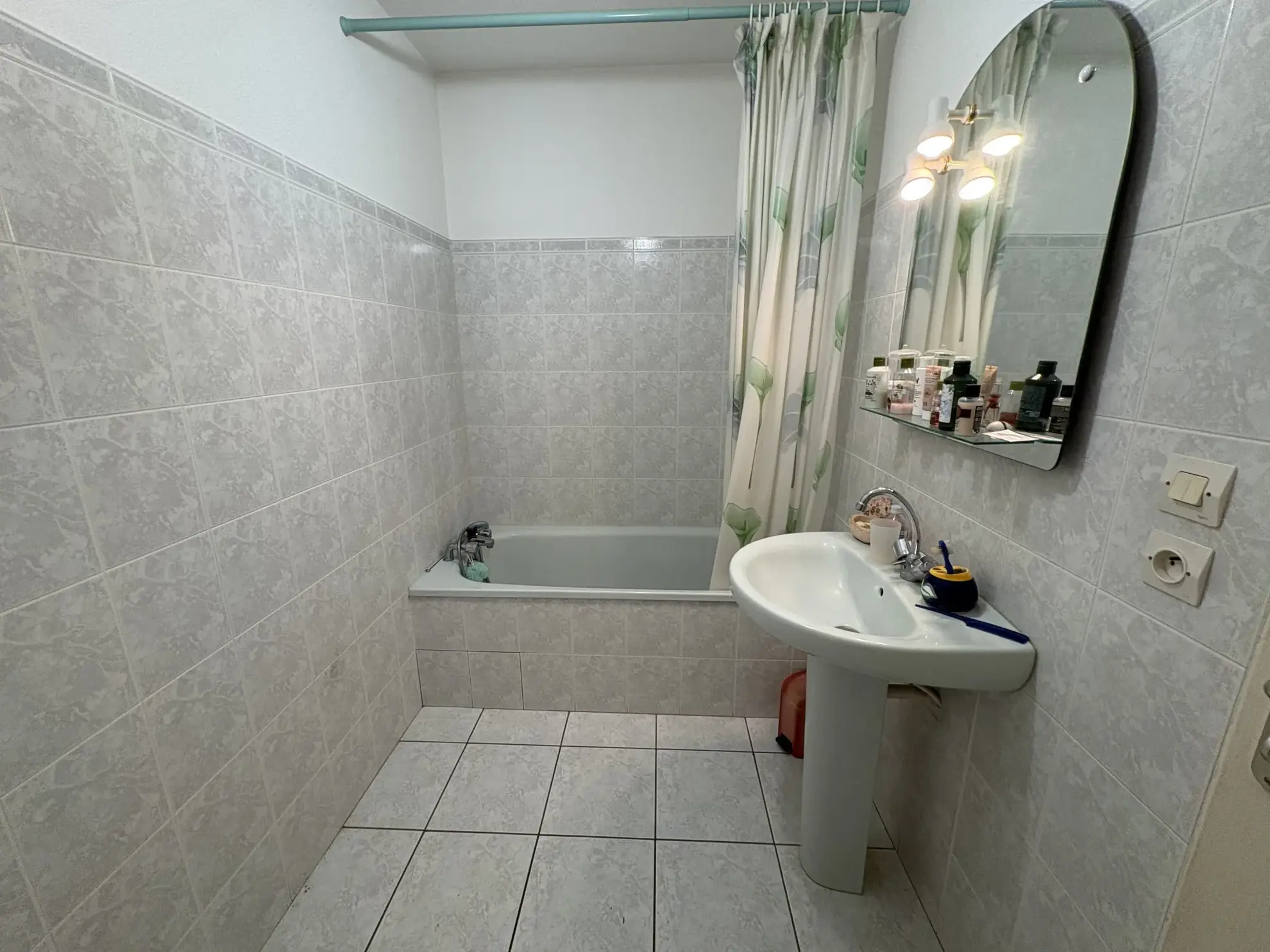 Villa T3 à vendre à Llupia avec jardin et garage dans secteur recherché 