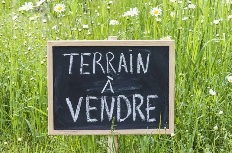 Terrain constructible de 446 m² à Saint-Paterne - Opportunité immobilière à saisir 
