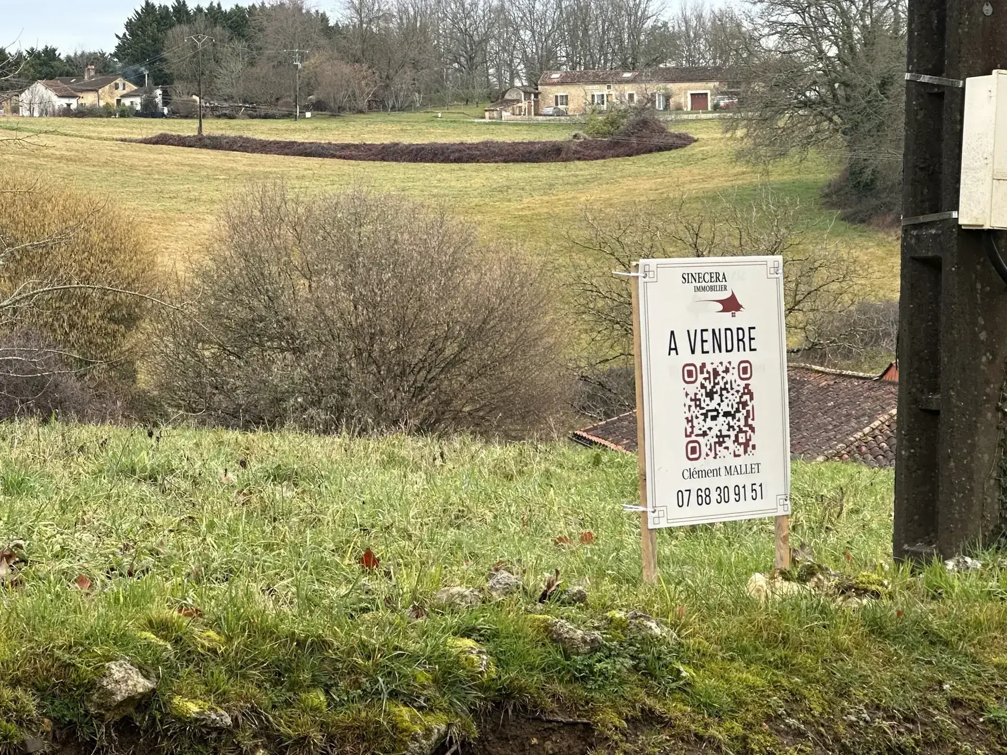 Terrain constructible à vendre à Douville, secteur Pont Saint Mamet