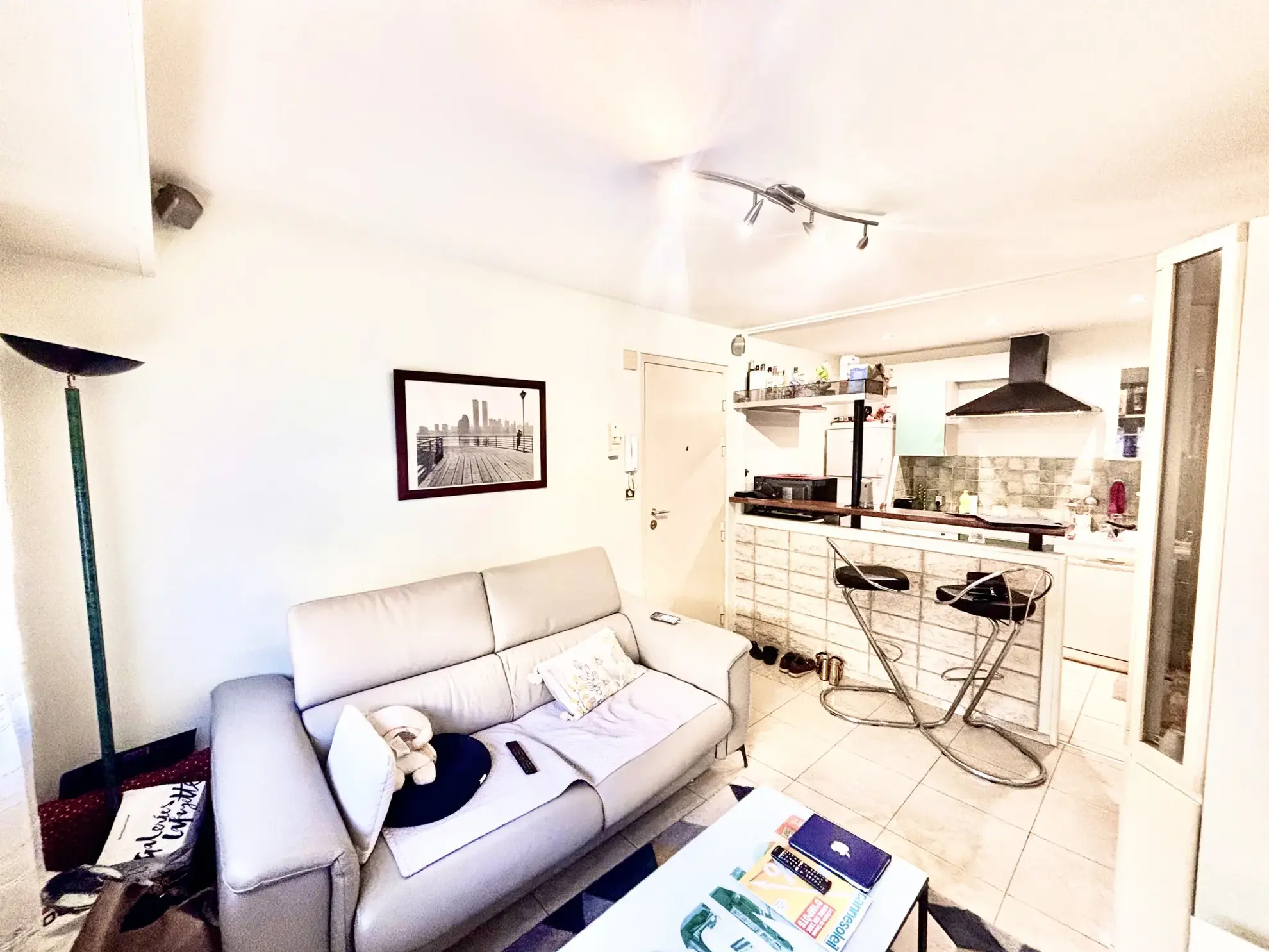 Appartement T2 à Cannes de 30 m² avec cave, idéal pour investissement ou location saisonnière