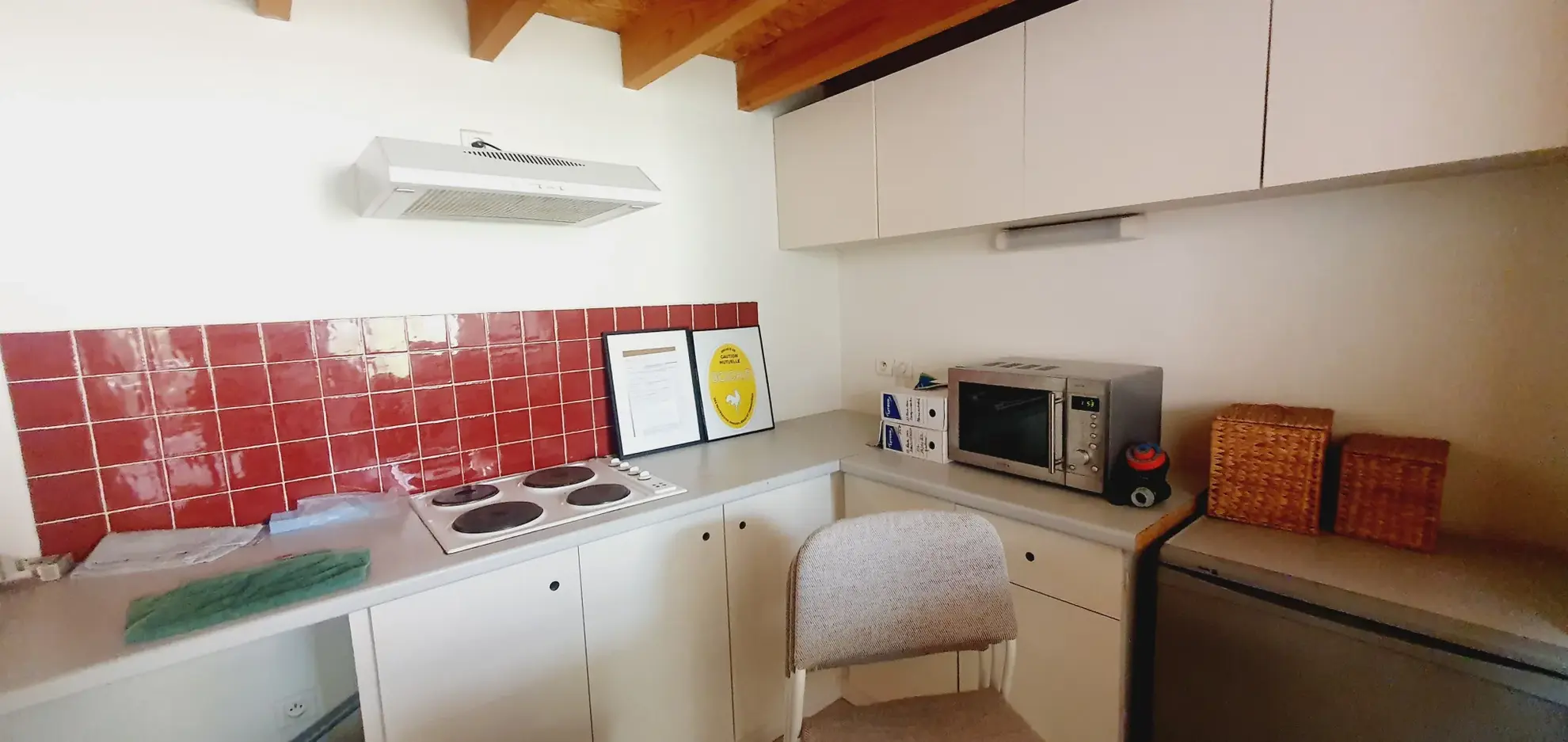 Maison ou local professionnel de 40 m² avec cour à Nîmes, emplacement idéal 