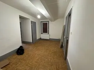 Immeuble de rapport à vendre à Marcigny (71) avec deux appartements loués 