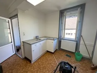 Immeuble de rapport à vendre à Marcigny (71) avec deux appartements loués 