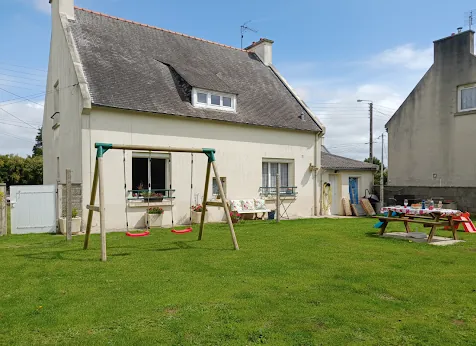 Maison 105 m² proche de Brest avec 3 Chambres et Jardin Clos