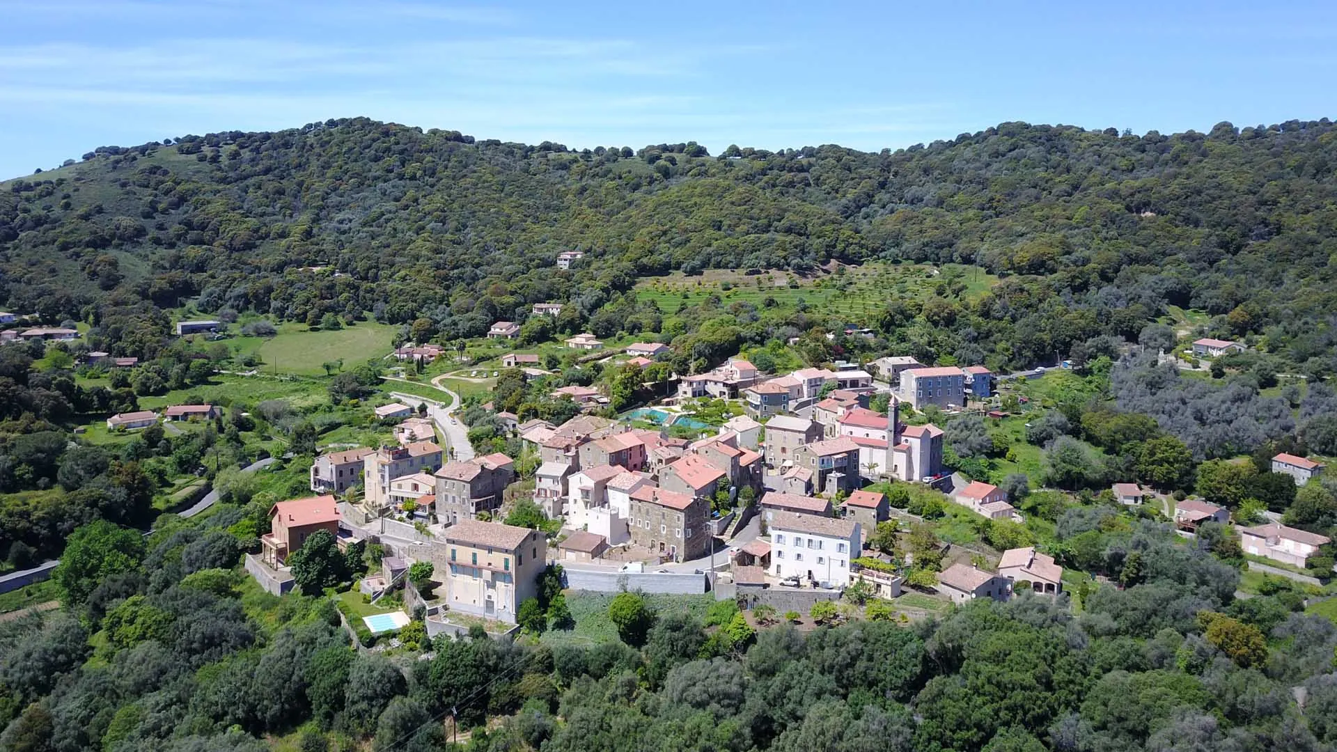 Terrain constructible viabilisé à Casaglione - Opportunité rare dans la région du Golfe de Tiuccia