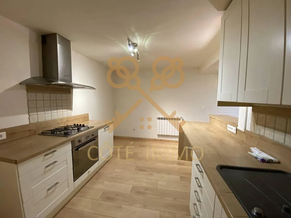 Appartement de 50m² à Courrières avec chambre et parking, idéal premier achat ou investissement 