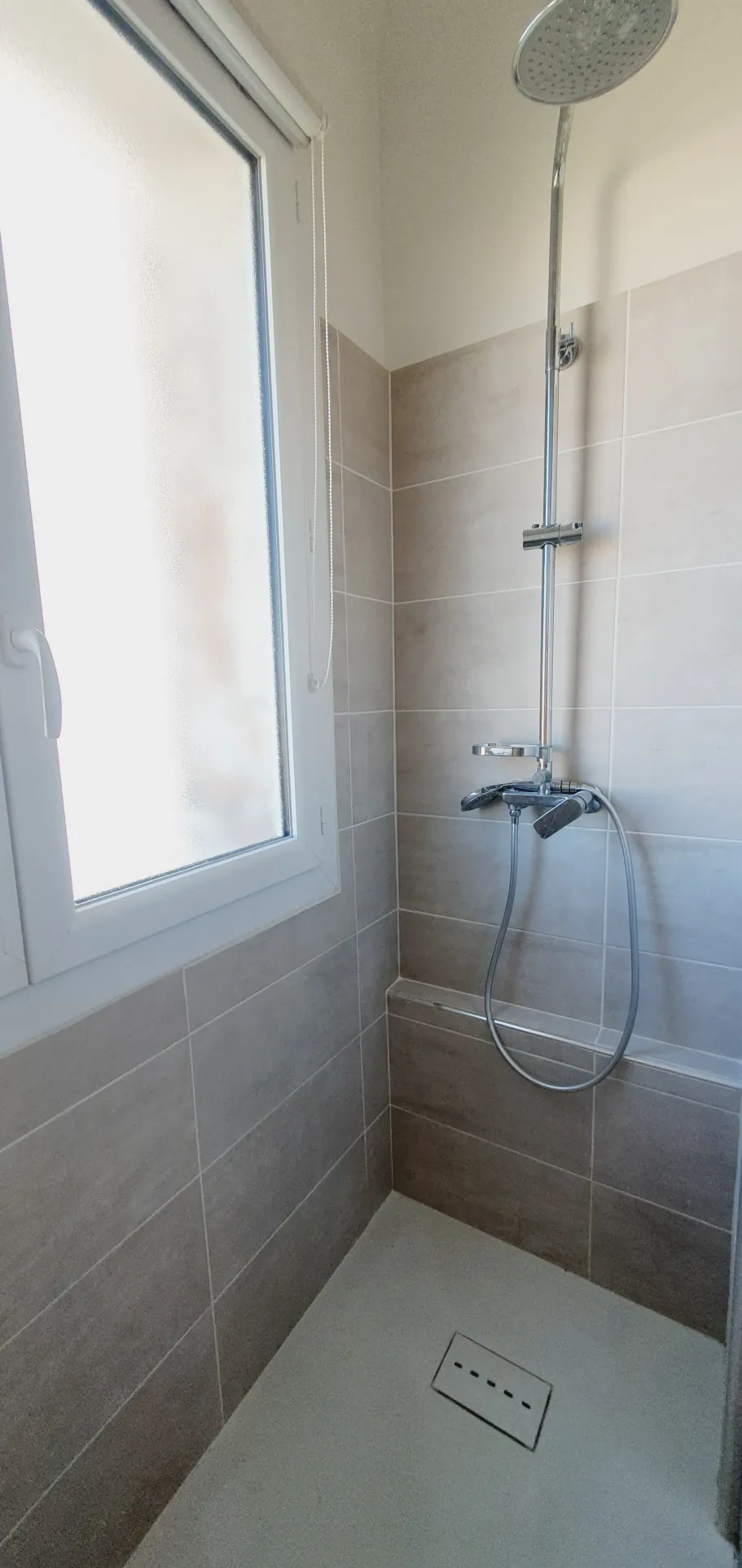 Appartement 4 pièces à Nîmes, centre-ville, avec cave et parking, idéal investisseur ou primo-accédant 