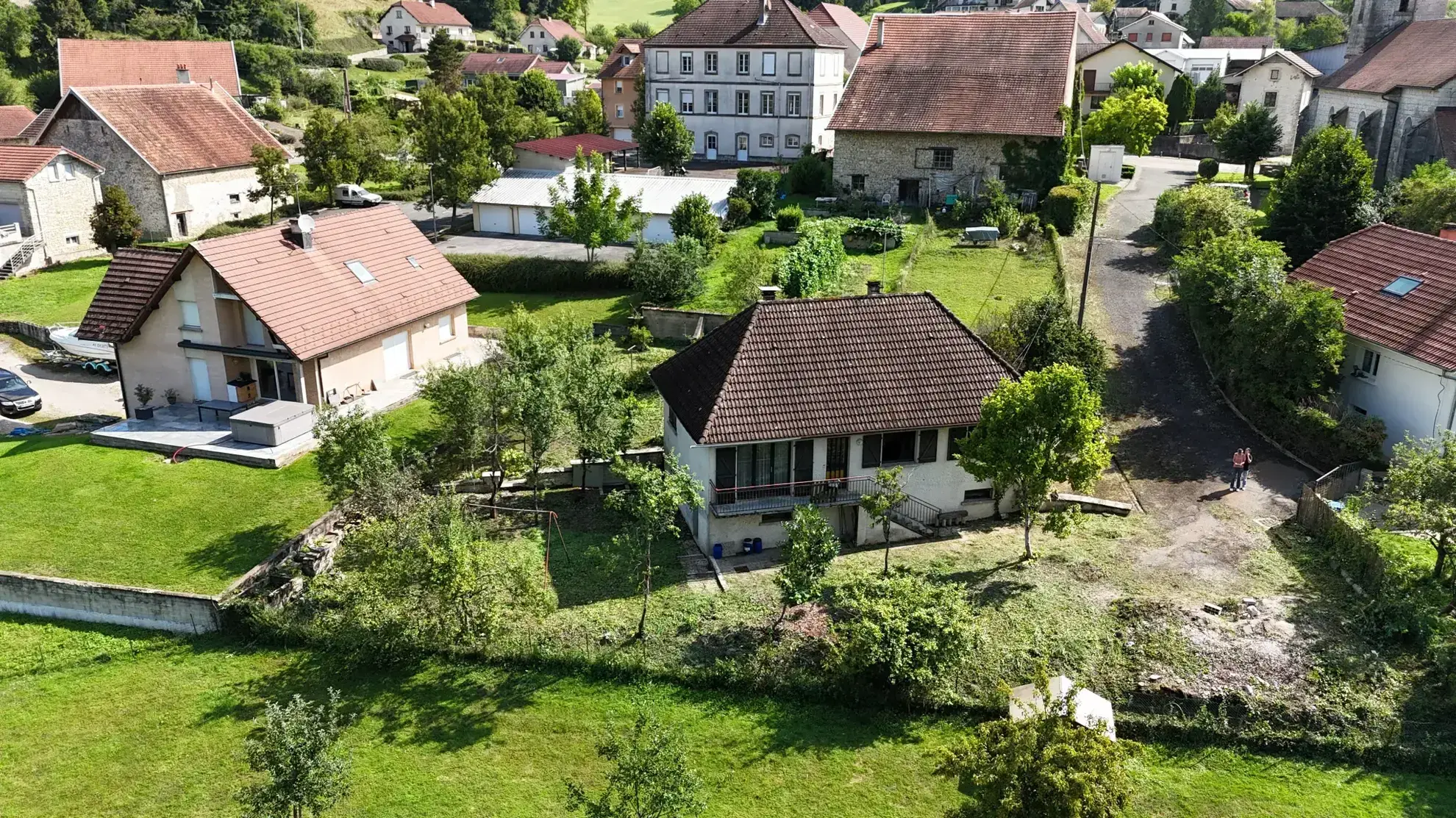 Maison F5 de 100m² à Villars-sous-Ecot avec garage et vue dégagée