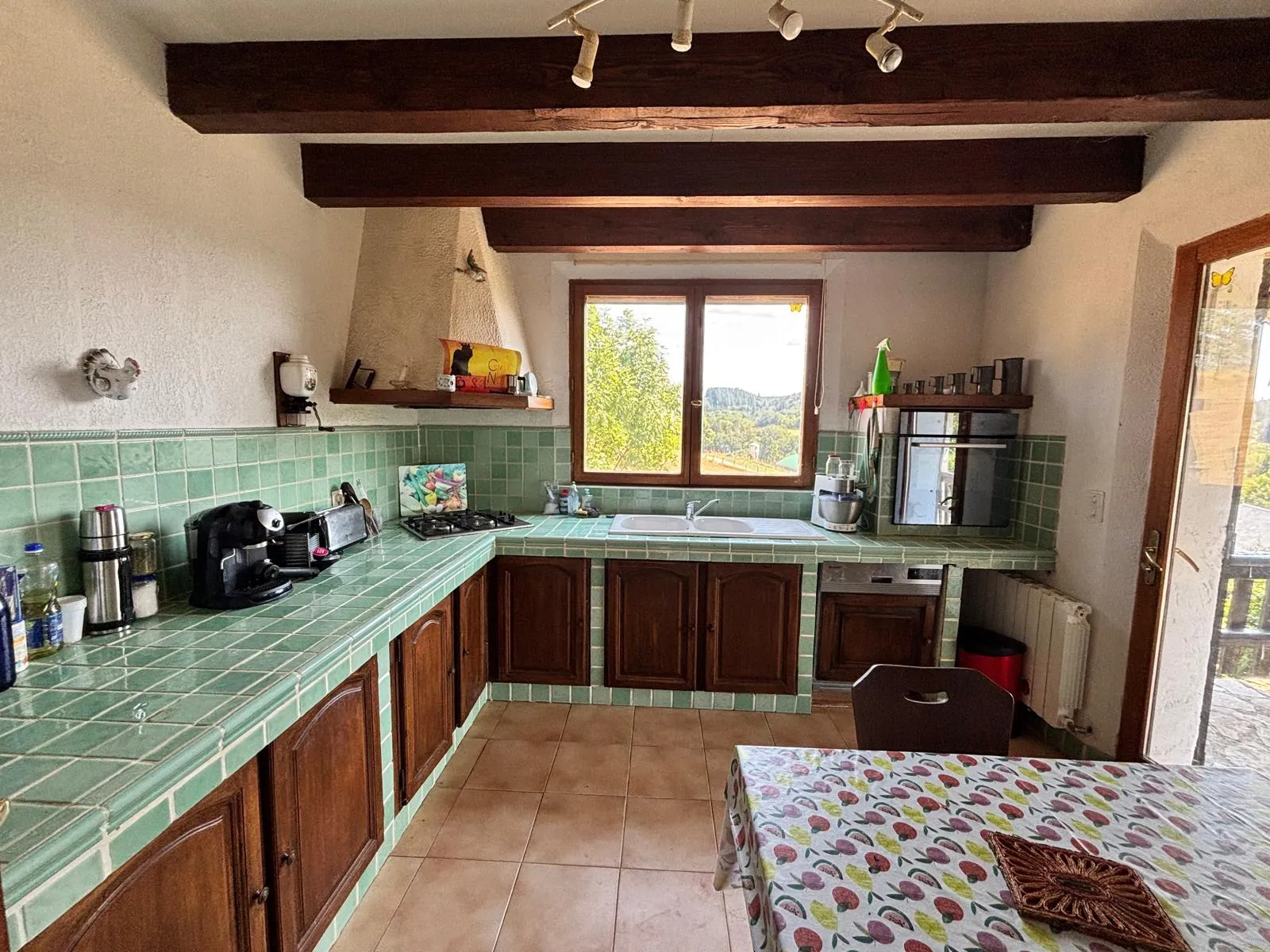 Maison familiale de 175 m² avec terrain clos et vue campagne à Gourdon-Murat, Corrèze 