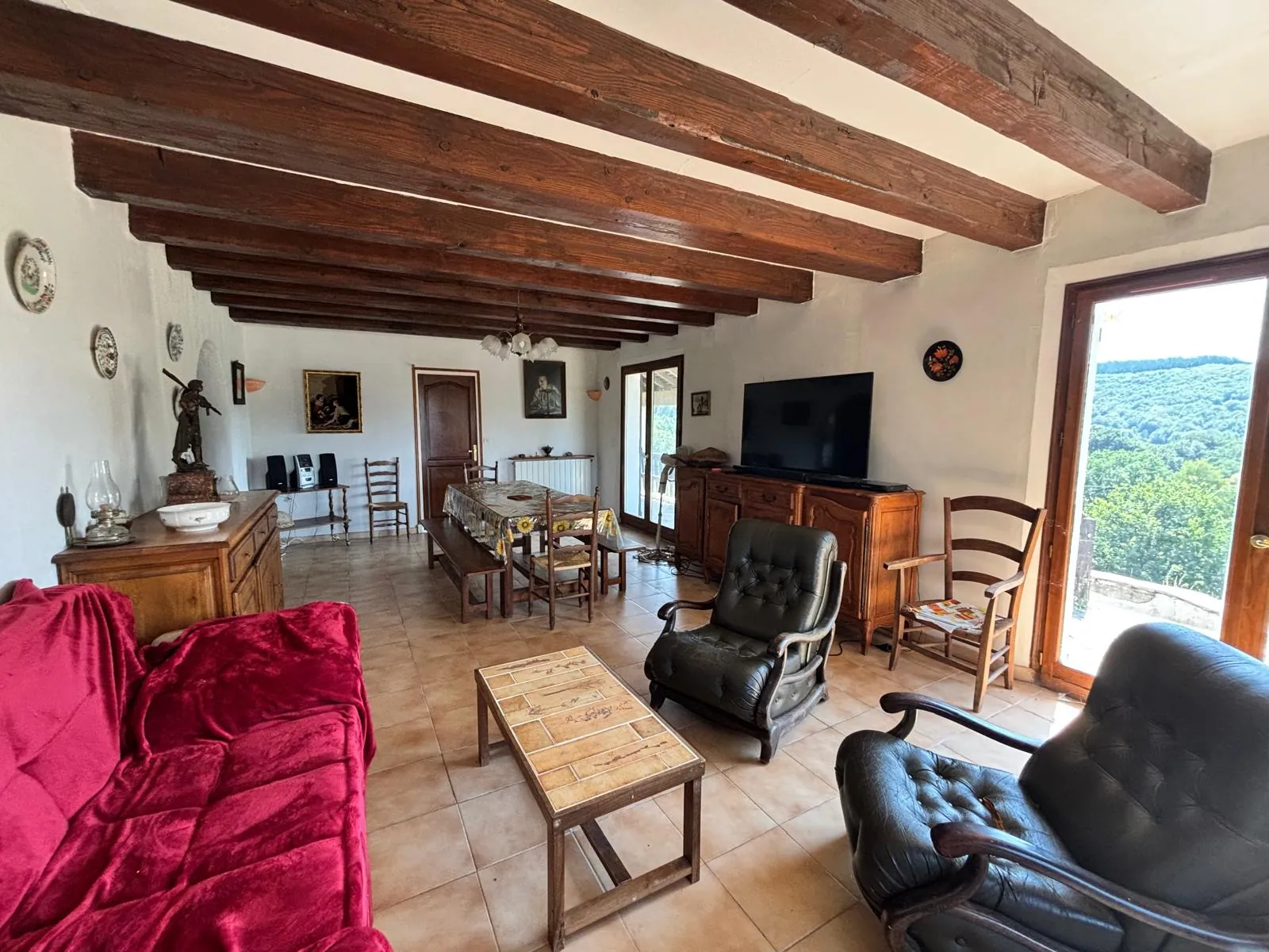 Maison familiale de 175 m² avec terrain clos et vue campagne à Gourdon-Murat, Corrèze 
