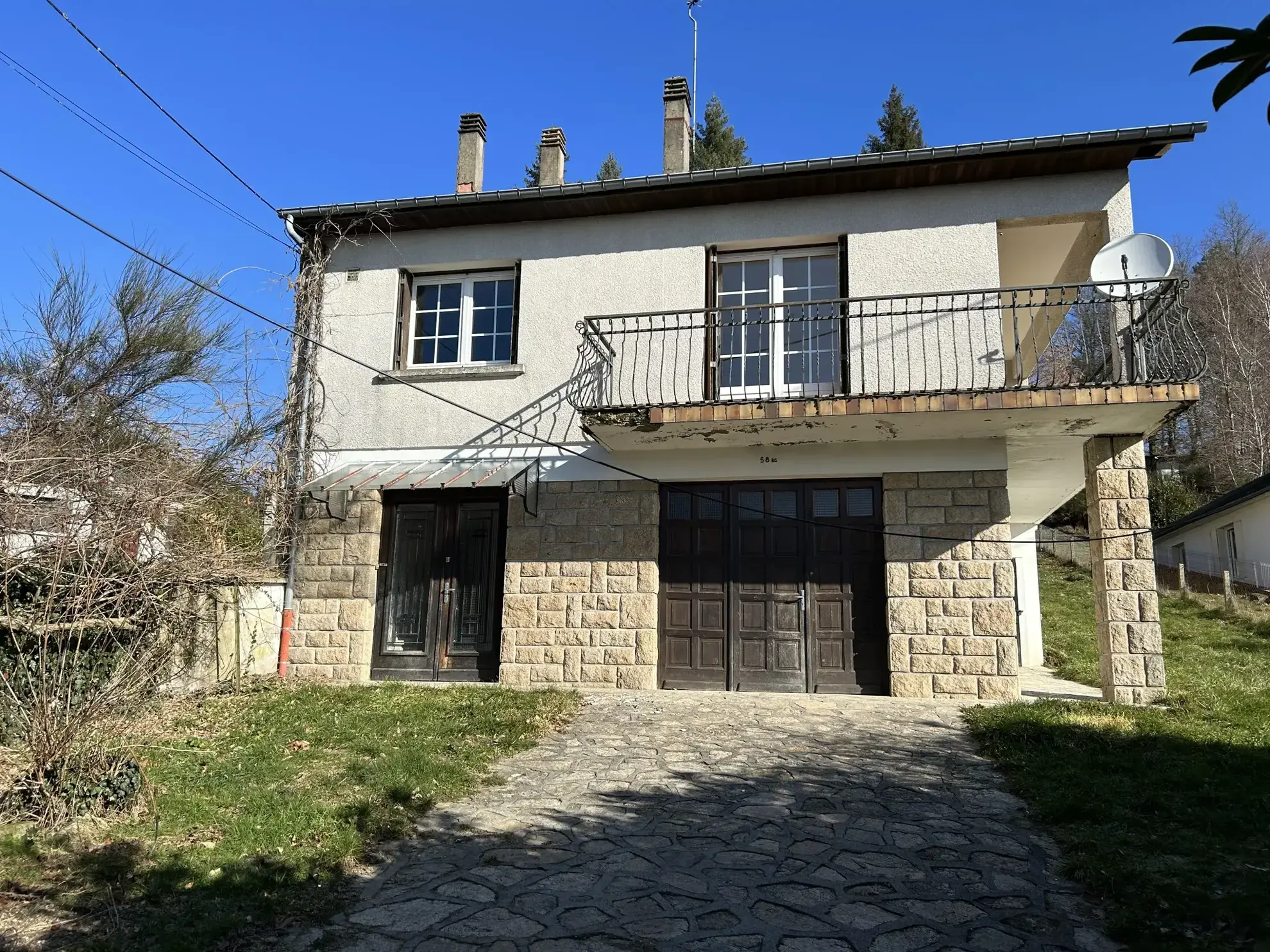 Maison à vendre à Egletons en Corrèze avec jardin et garage