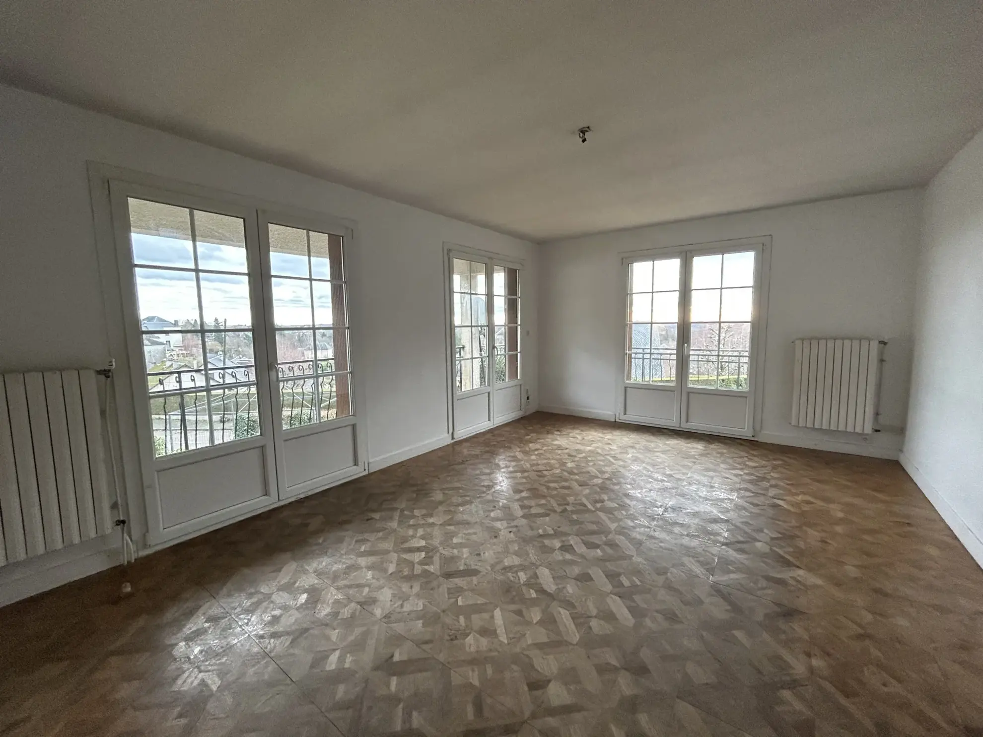 Maison à vendre à Egletons en Corrèze avec jardin et garage 