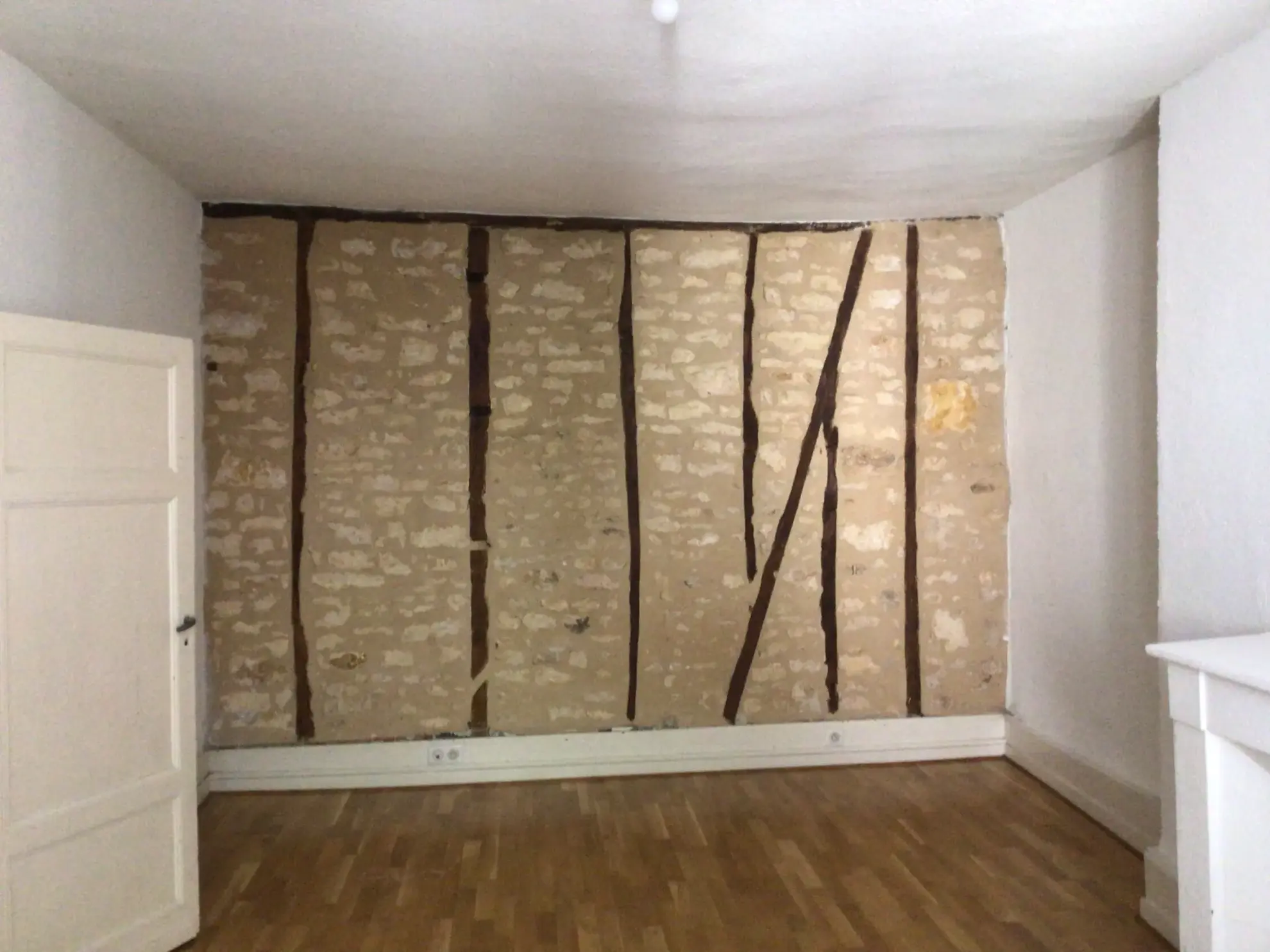 Maison à Montignac Lascaux avec jardin et garage - Historique et potentiel d'aménagement 