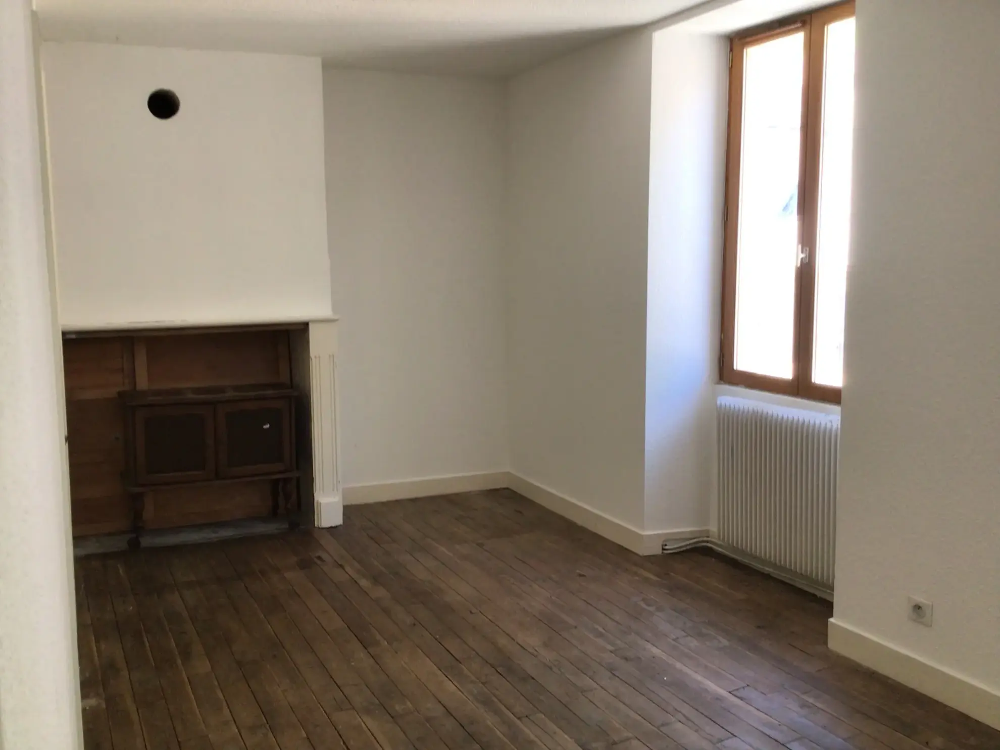 Maison à Montignac Lascaux avec jardin et garage - Historique et potentiel d'aménagement 