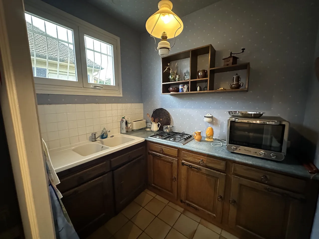 Maison à vendre à Marcigny avec sous-sol, garage et terrain de 542 m² 