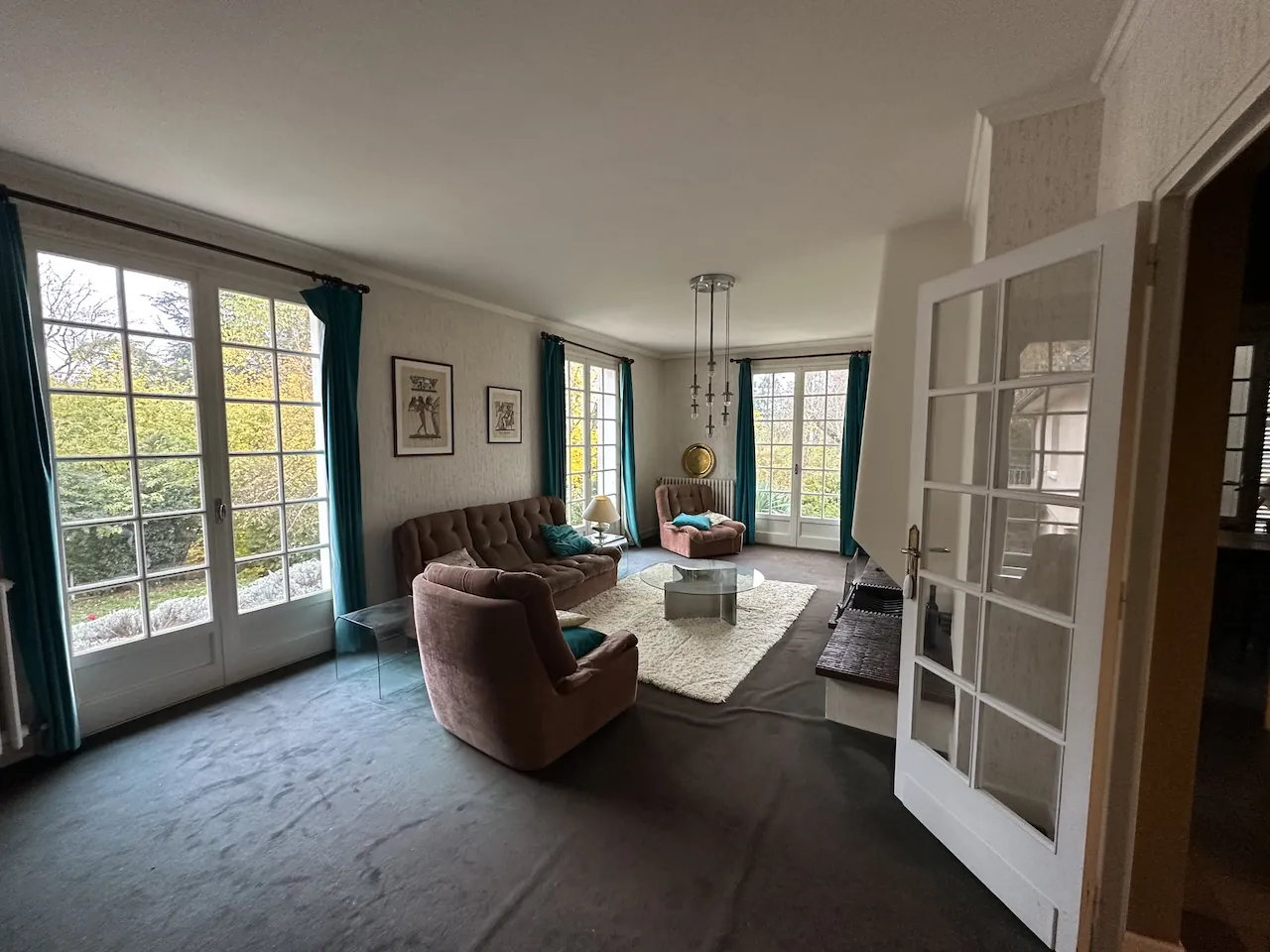 Maison à vendre à Marcigny avec sous-sol, garage et terrain de 542 m² 