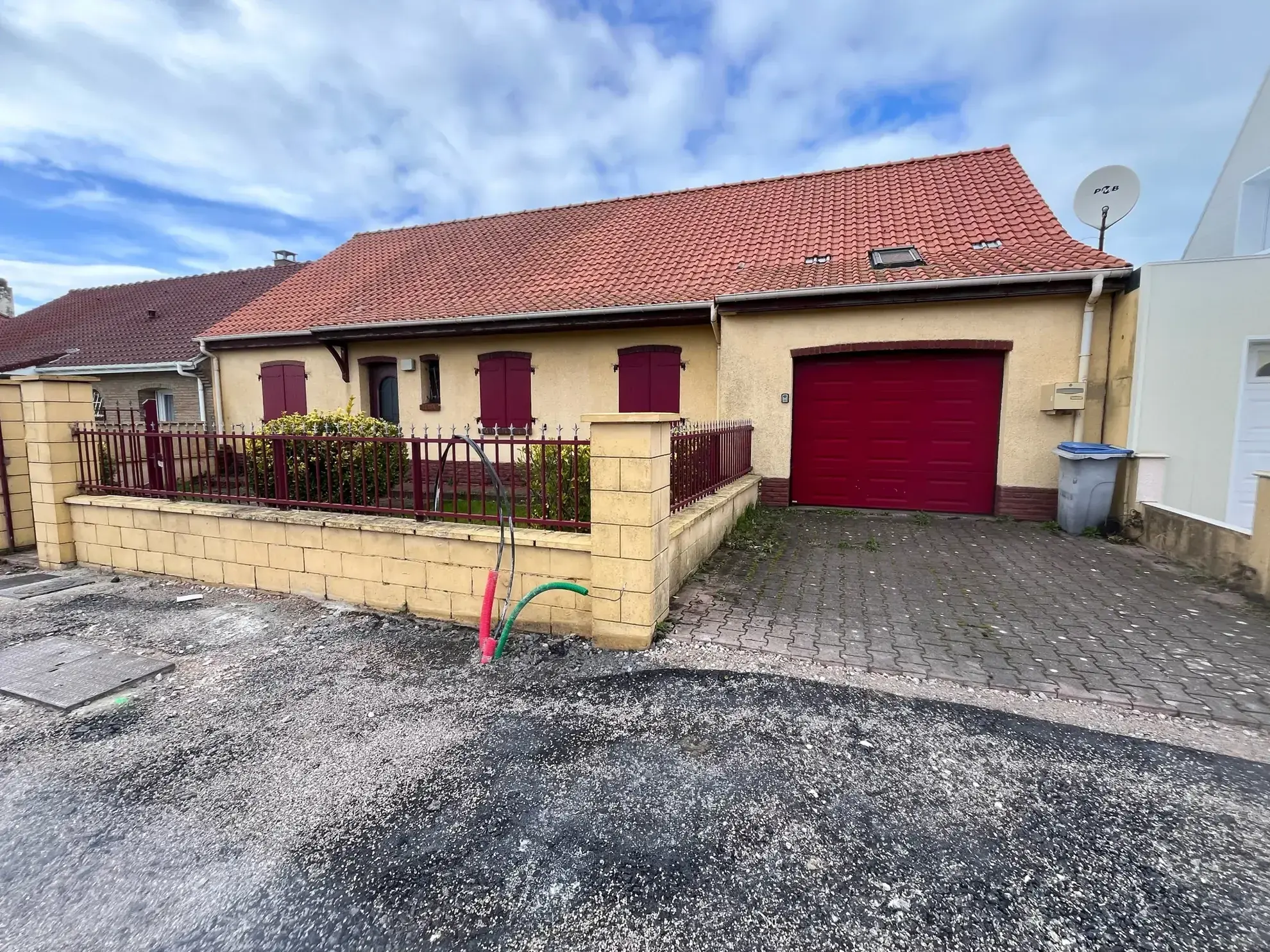 Maison de plain-pied au Portel avec jardin et vue mer à vendre