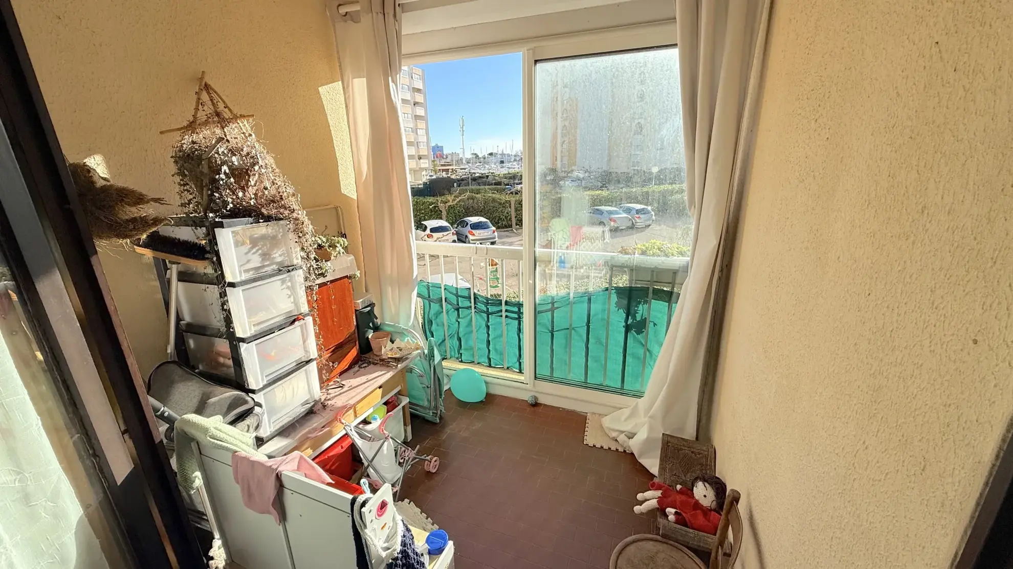 Appartement F2 à Carnon-Plage avec Loggia, Terrasse et Parking Privé 