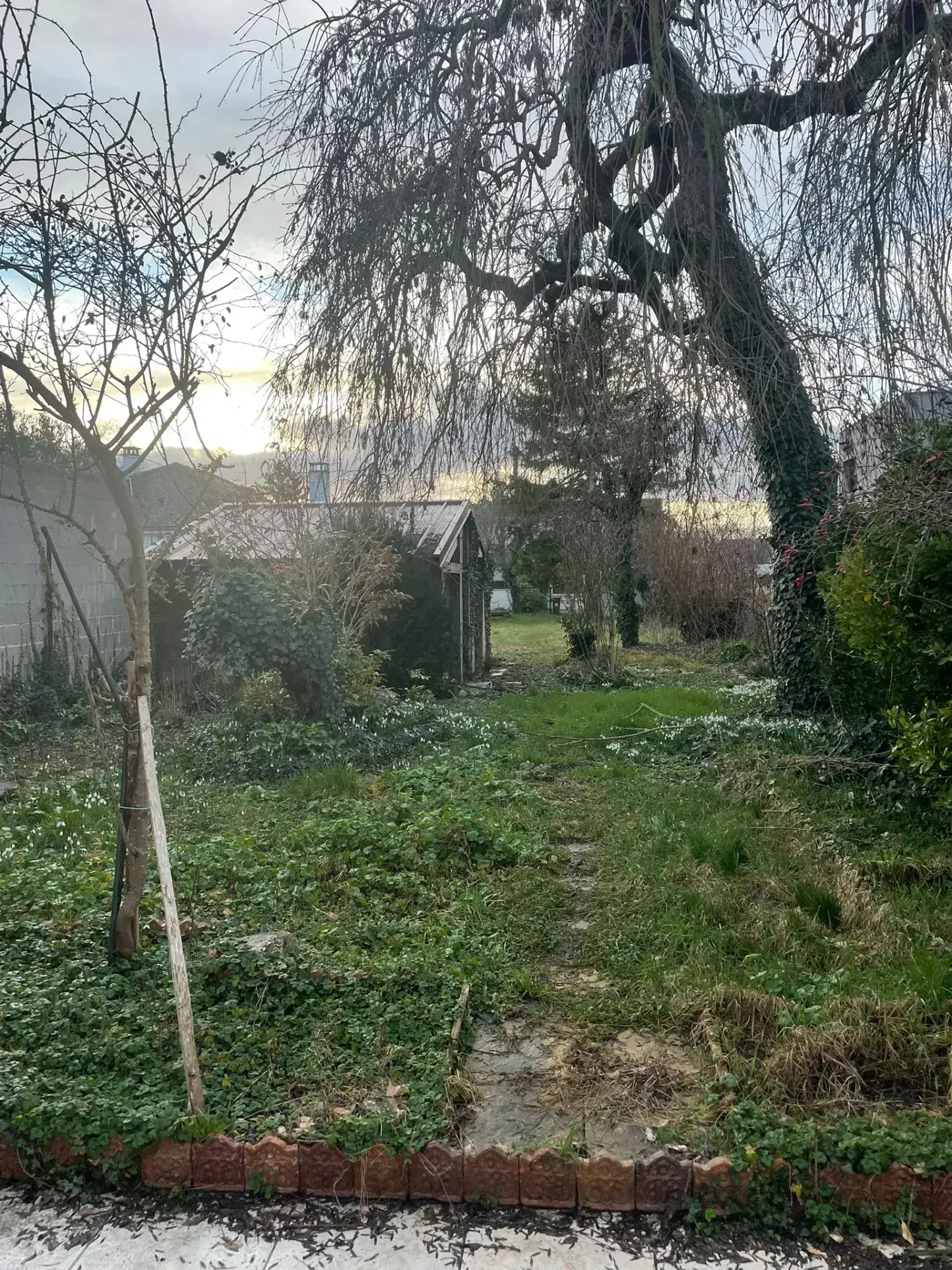 Maison 3 chambres à Sainte-Savine avec jardin et garage 