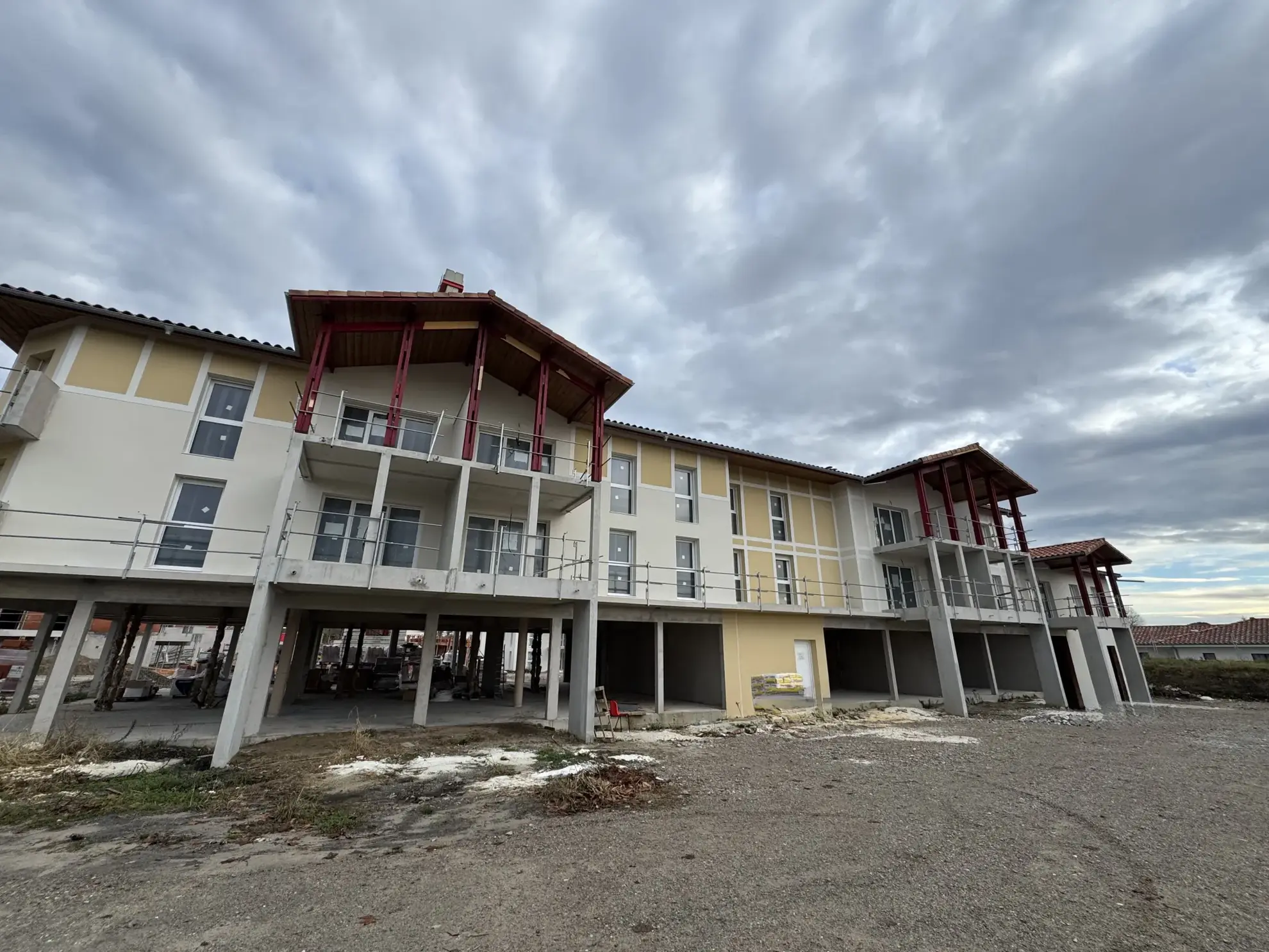 Locaux commerciaux neufs à vendre à Saint-Paul-lès-Dax avec forte visibilité