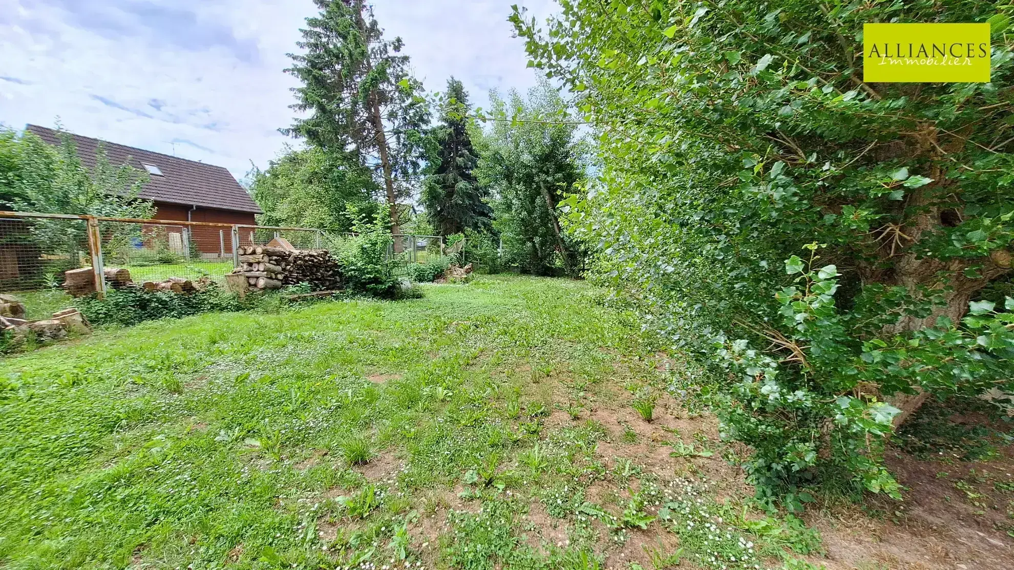 Terrain constructible de 653 m2 à Zaessingue, idéal pour votre projet immobilier 