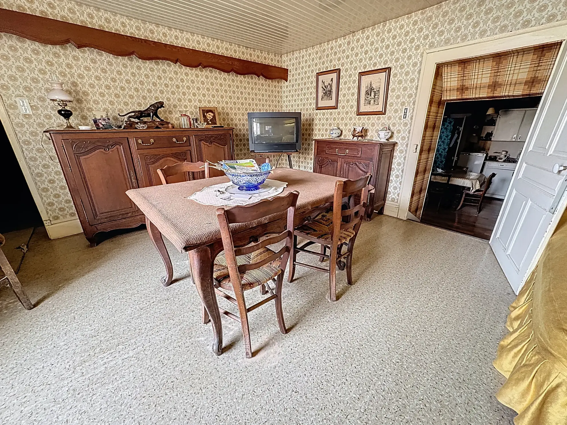 Ferme à vendre à Oëlleville avec jardin et dépendances 