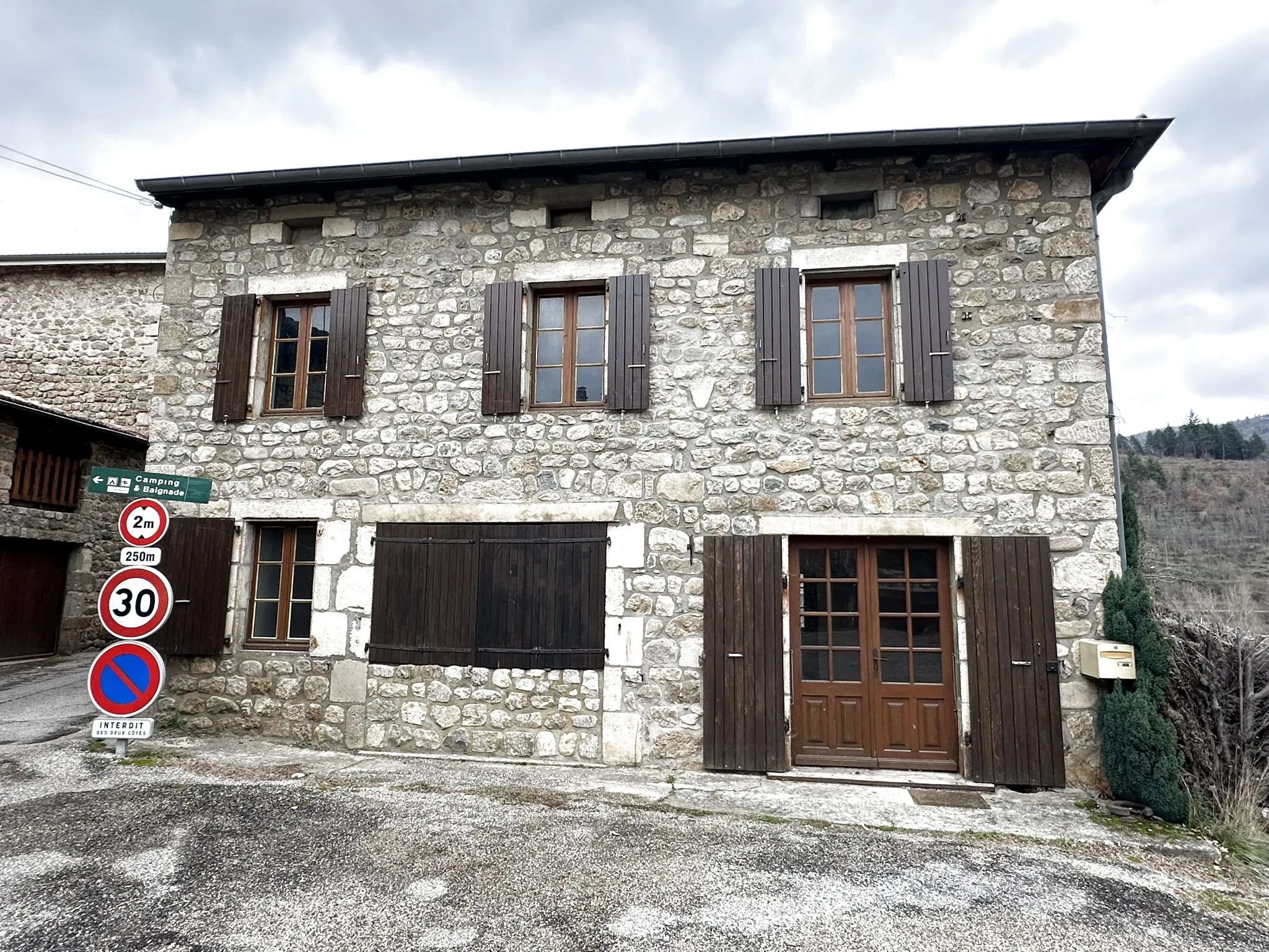 Maison à Desaignes Ardèche 130 m² avec 4 chambres et garage 