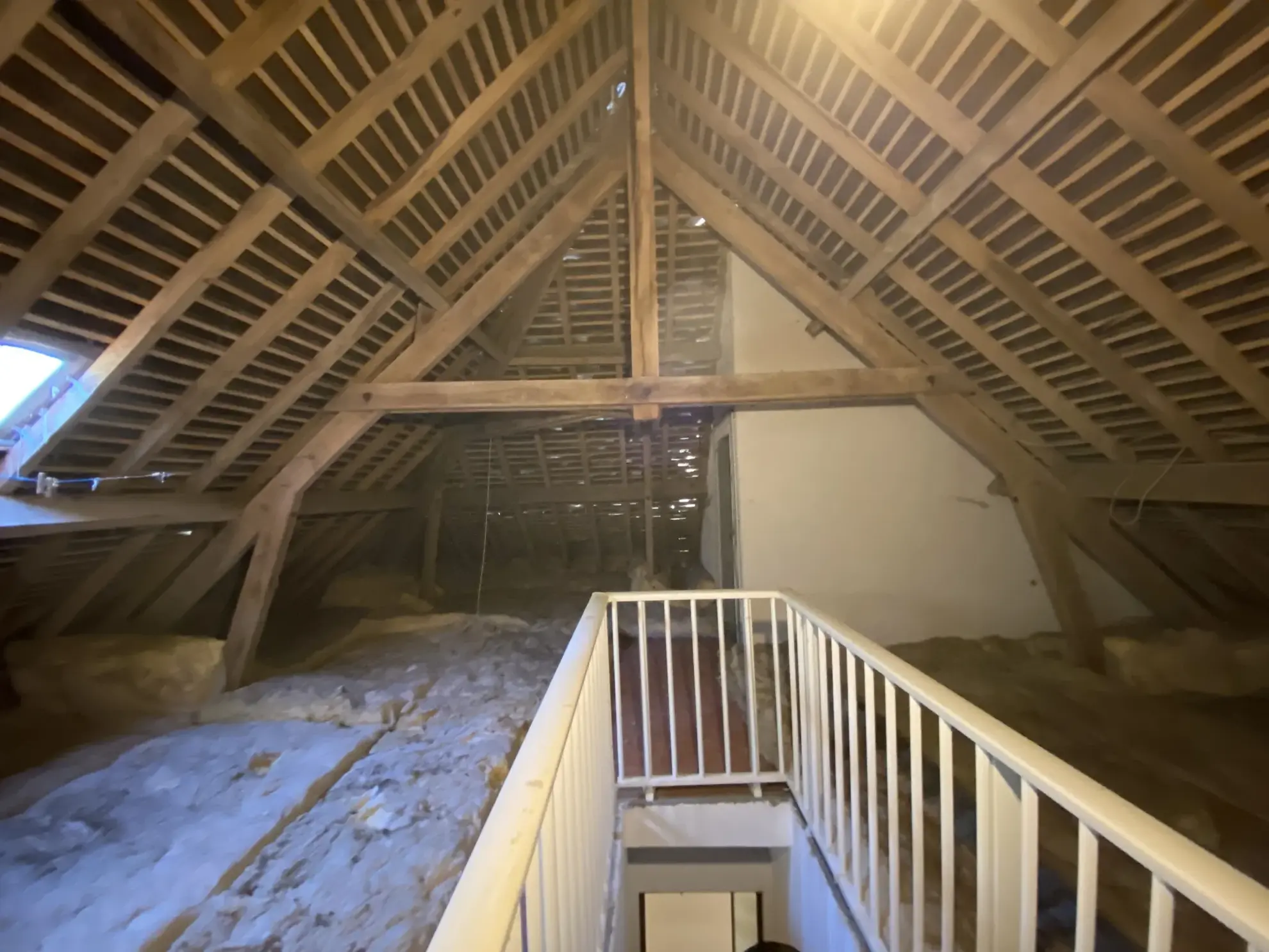 Belle maison querçynoise avec jardins, pigeonniers et potentiel de rénovation dans le Lot 