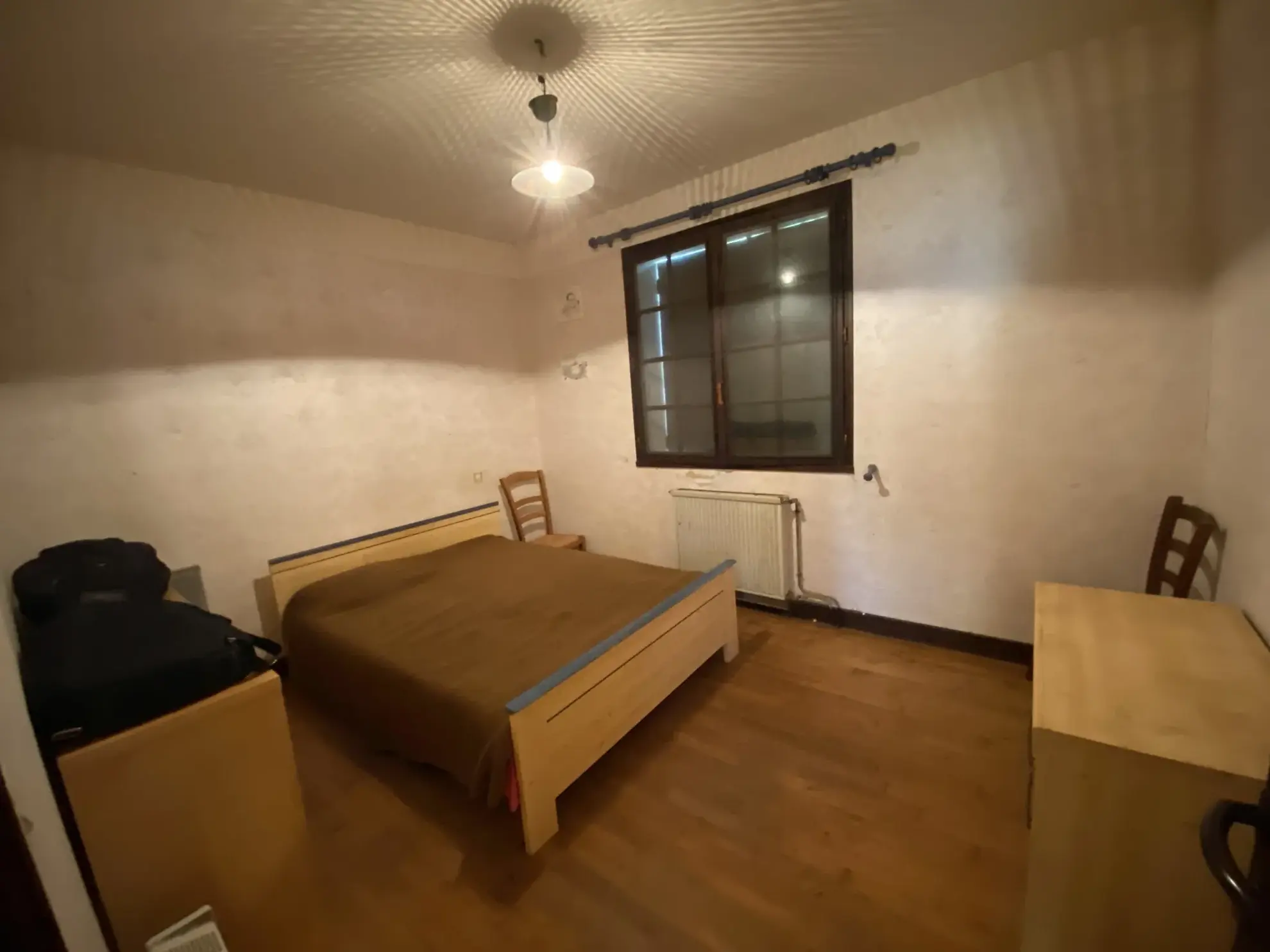 Belle maison querçynoise avec jardins, pigeonniers et potentiel de rénovation dans le Lot 