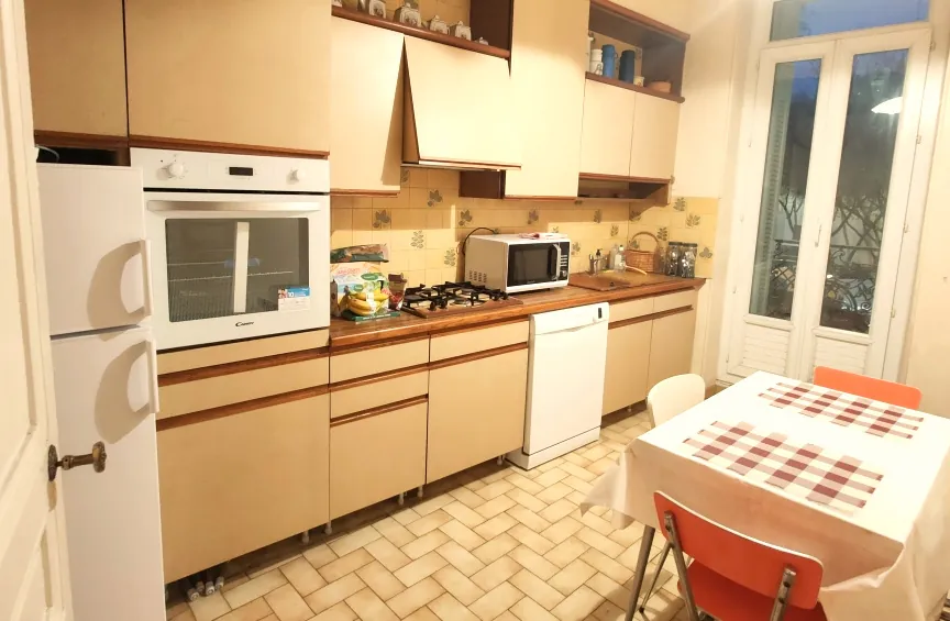Bel appartement familial de 77 m² avec cave à Marseille 4ème 