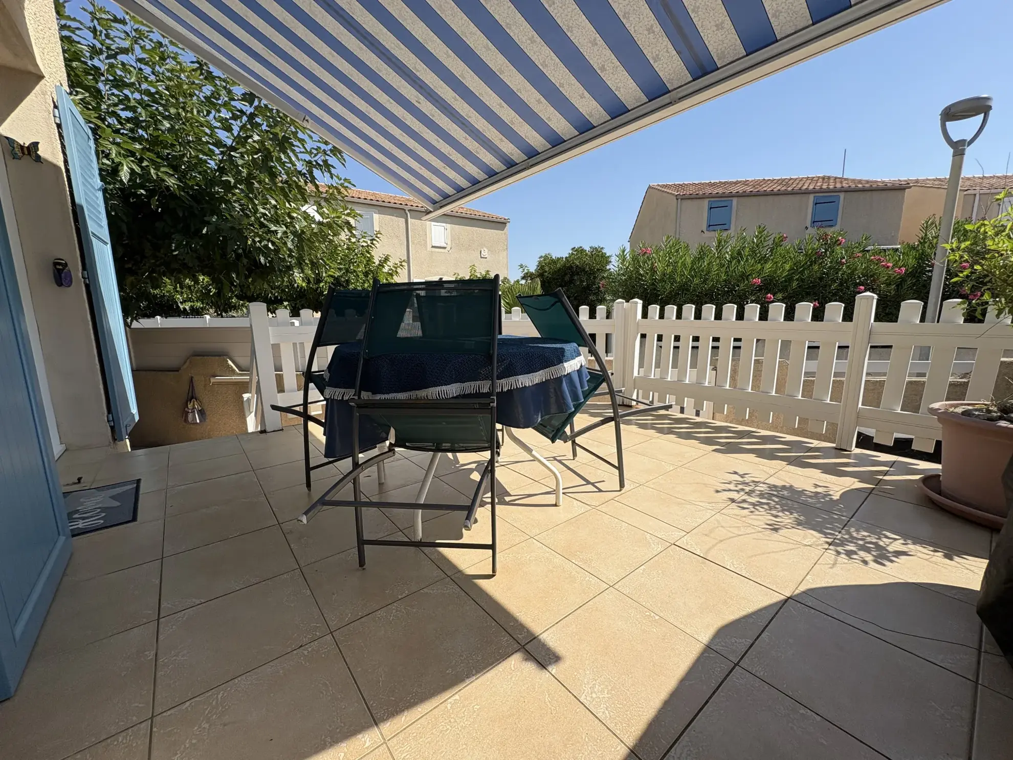 Maison de vacances à Frontignan Plage à 50m de la mer avec terrasse et parking 