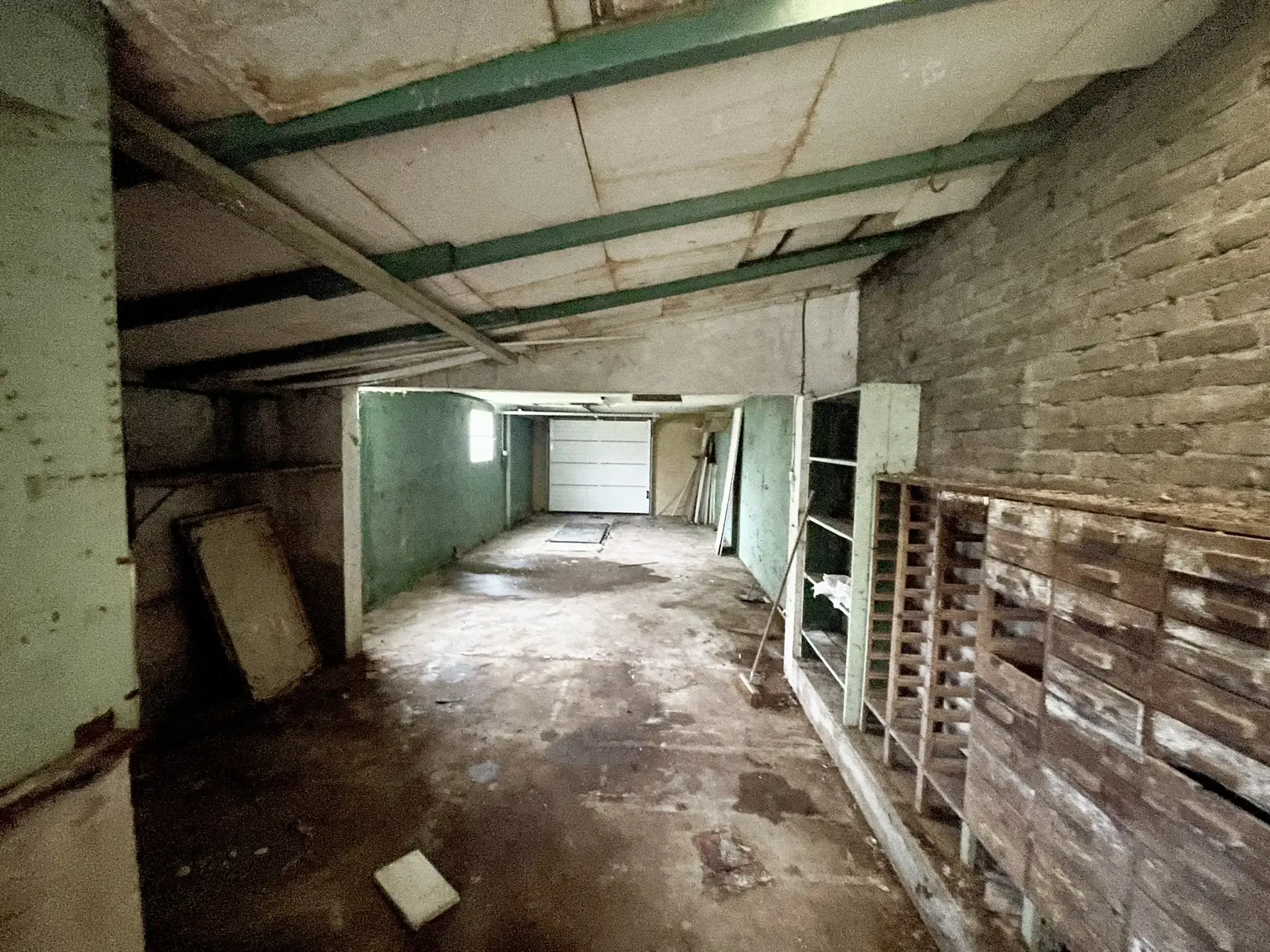 Maison à rafraîchir de 95 m² avec jardin et garage à Audun le Roman 