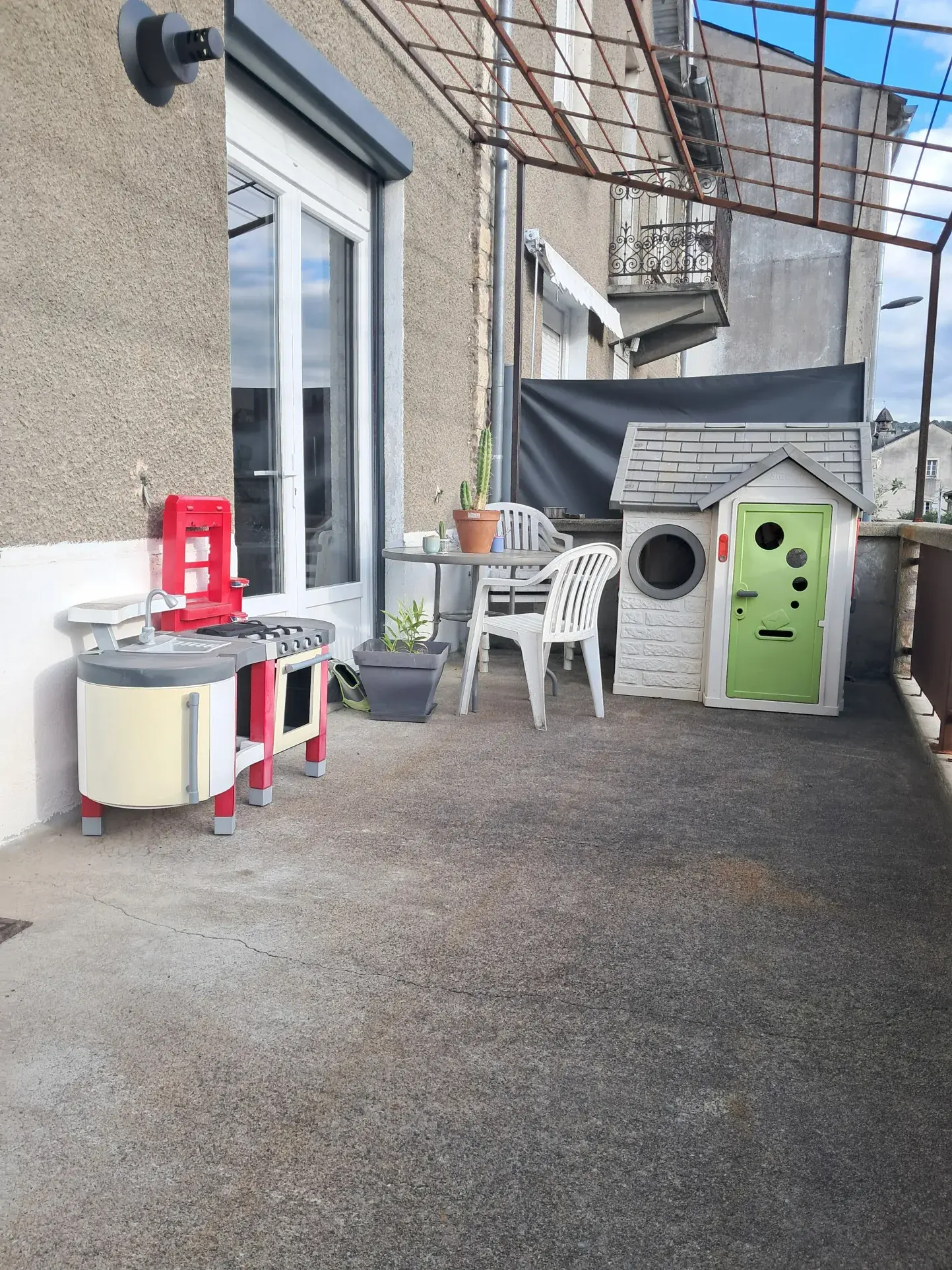 Maison de ville à Saint-Cère de 128m² avec jardin et garage 