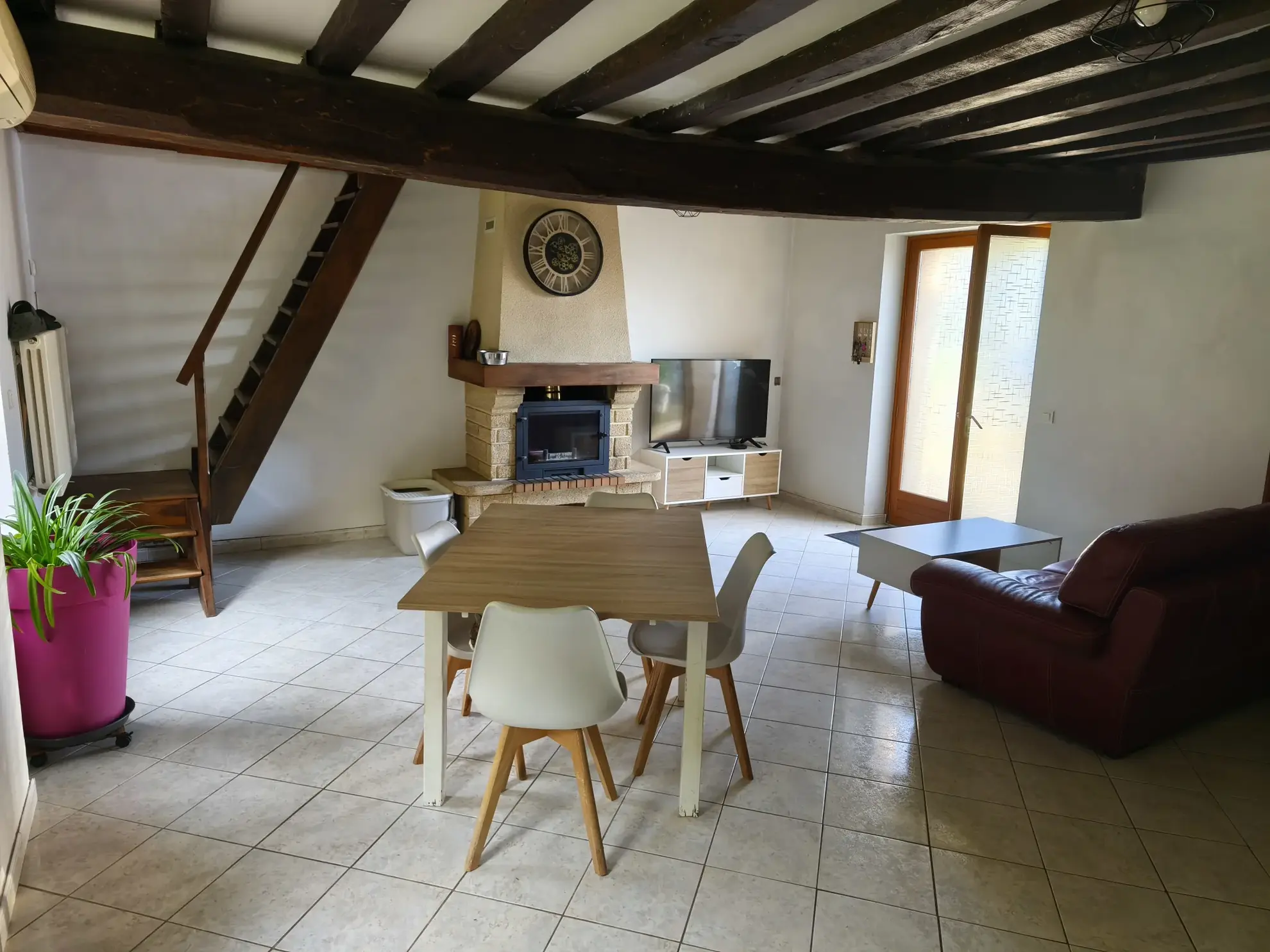 Achat maison de 77 m² à Marolles Les Braults avec garage et potentiel de rénovation 