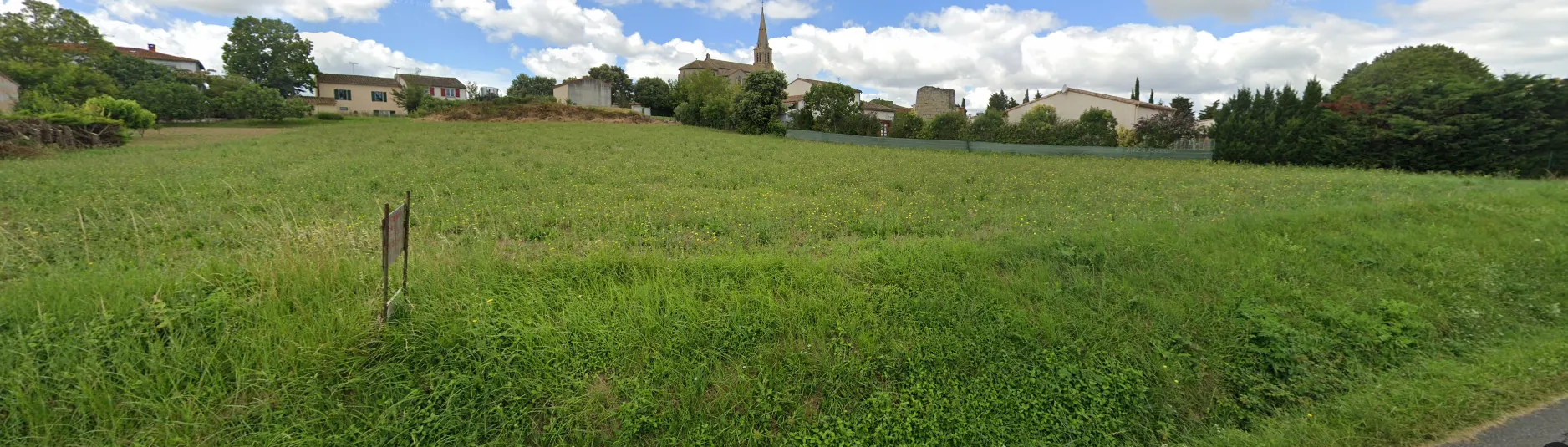 Terrain constructible de 4000 m² à Peyrens – Opportunité d'investissement