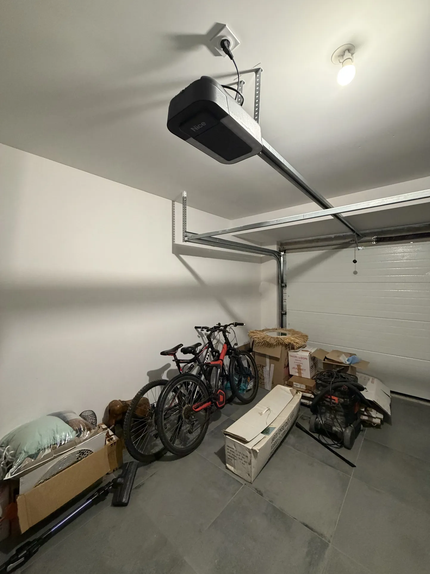 Maison neuve 2024, 3 chambres, garage, faible consommation énergétique à Périgueux 