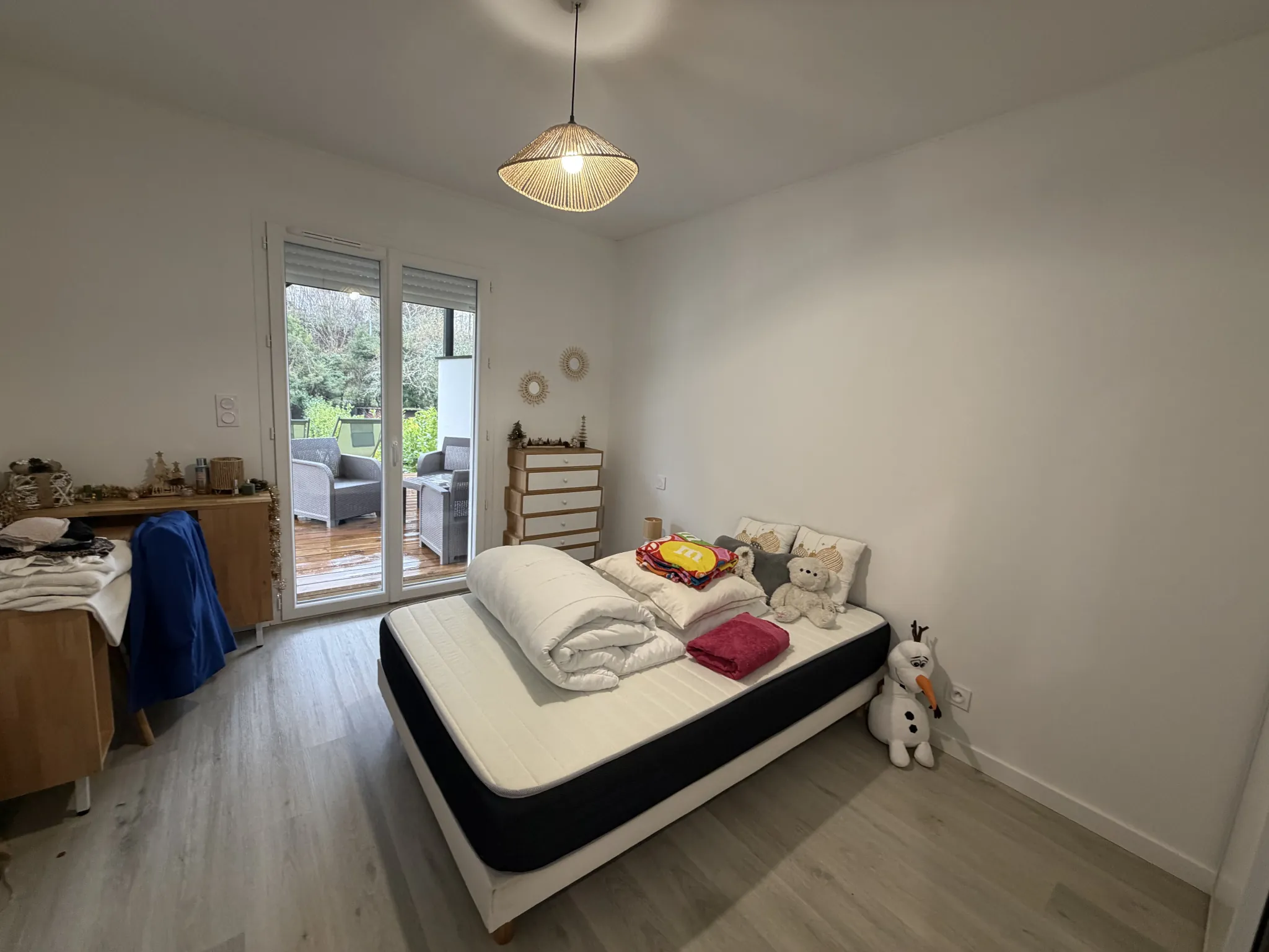 Maison neuve 2024, 3 chambres, garage, faible consommation énergétique à Périgueux 