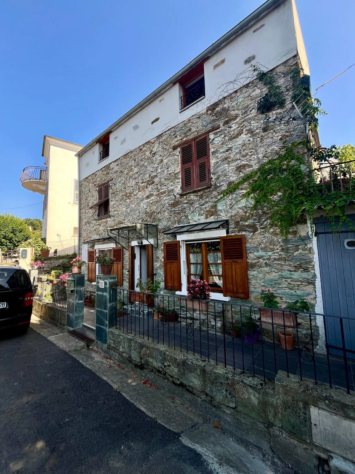 Charmante maison en pierre avec terrasse à Rapale – Bien rare à saisir