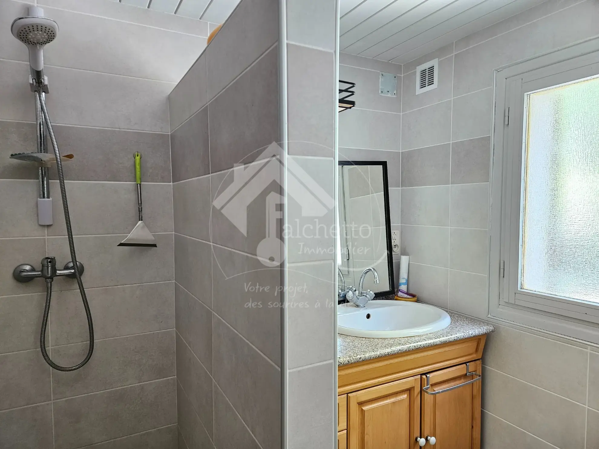 Maison de plain-pied à Jaligny-sur-Besbre avec grand terrain et charme bucolique 