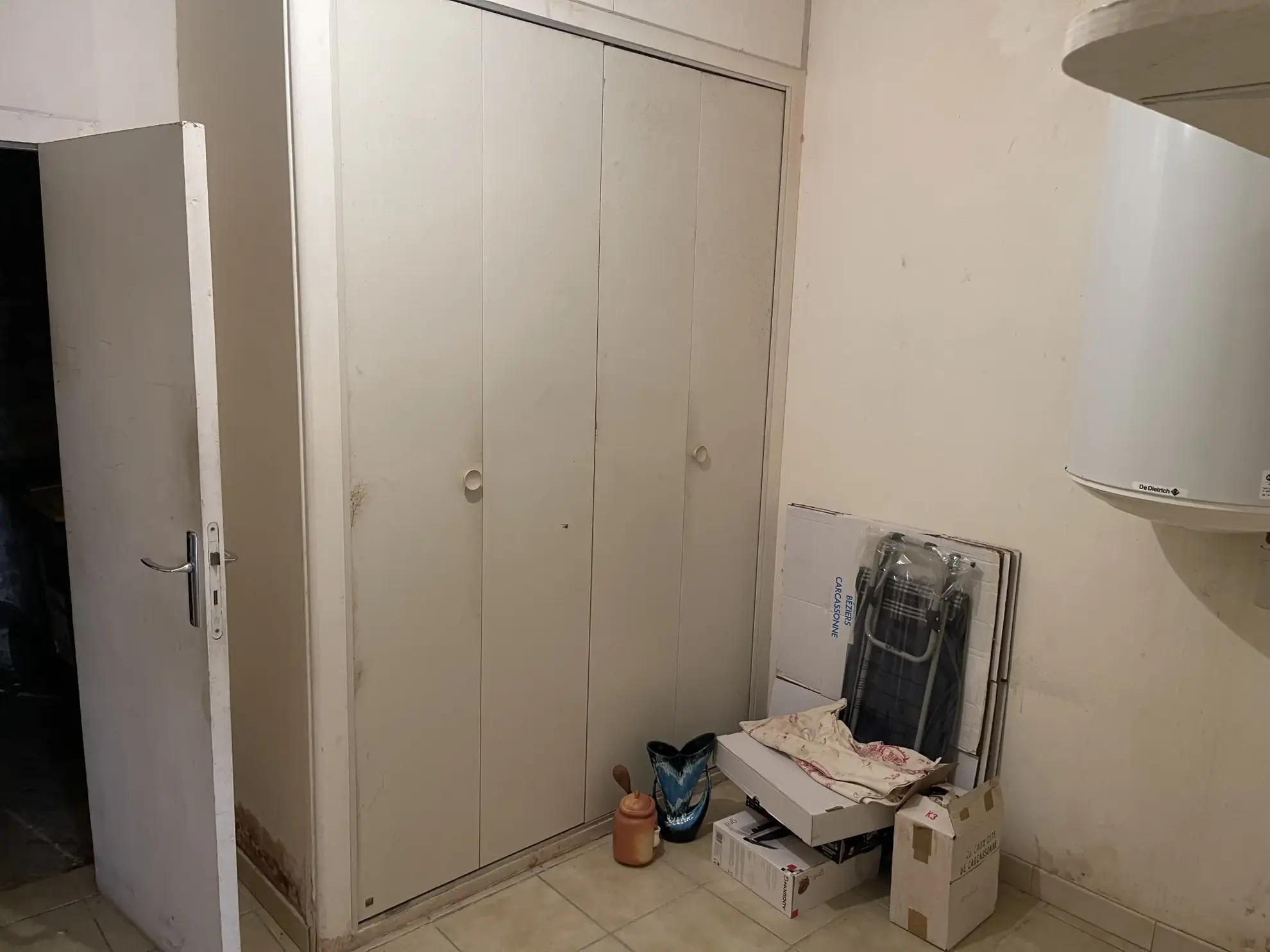 Maison de village à Leuc - 74 m², 2 chambres, à rénover, proche Carcassonne 