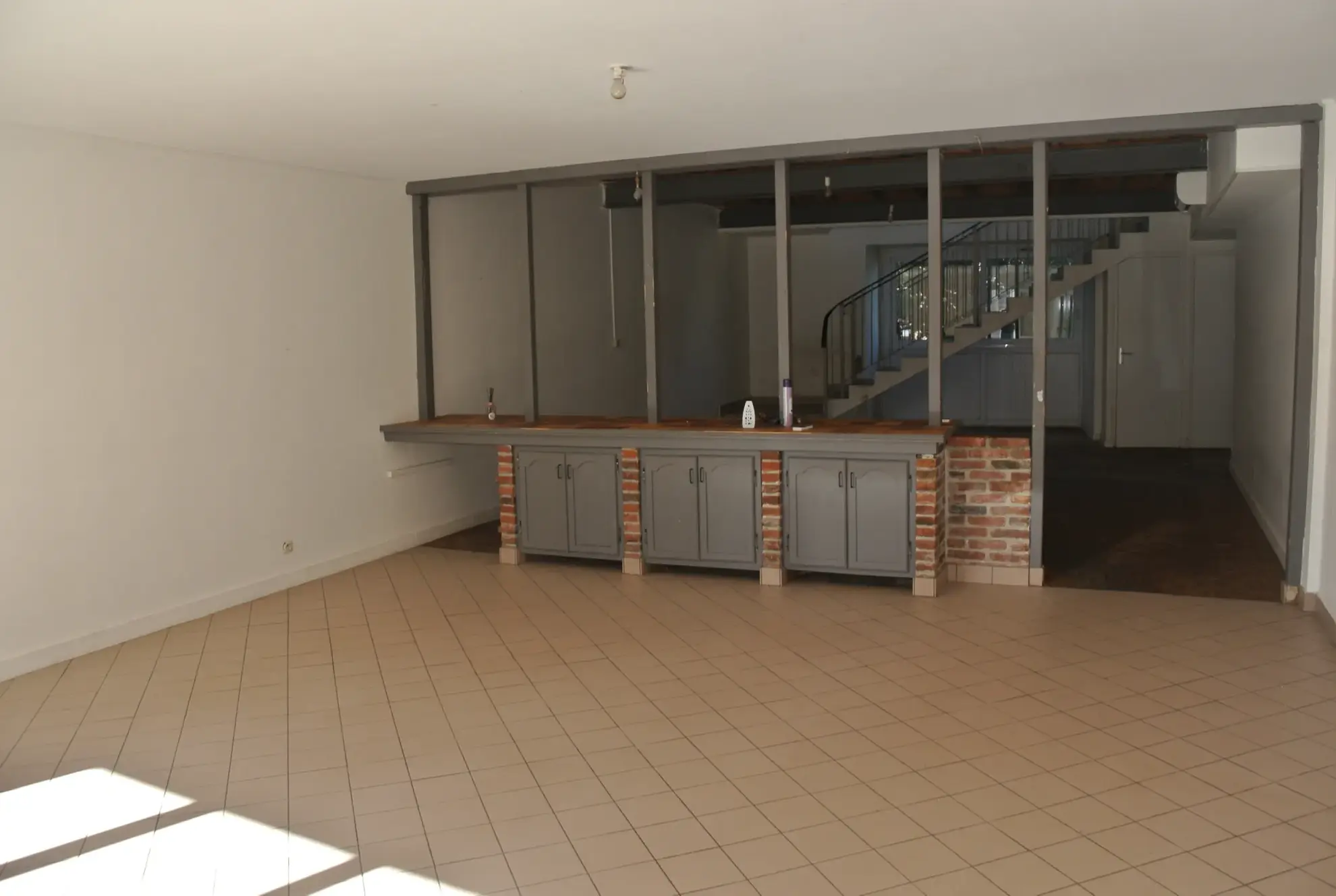 Maison de village à Marmande avec 4 chambres et modernité, à prix attractif 