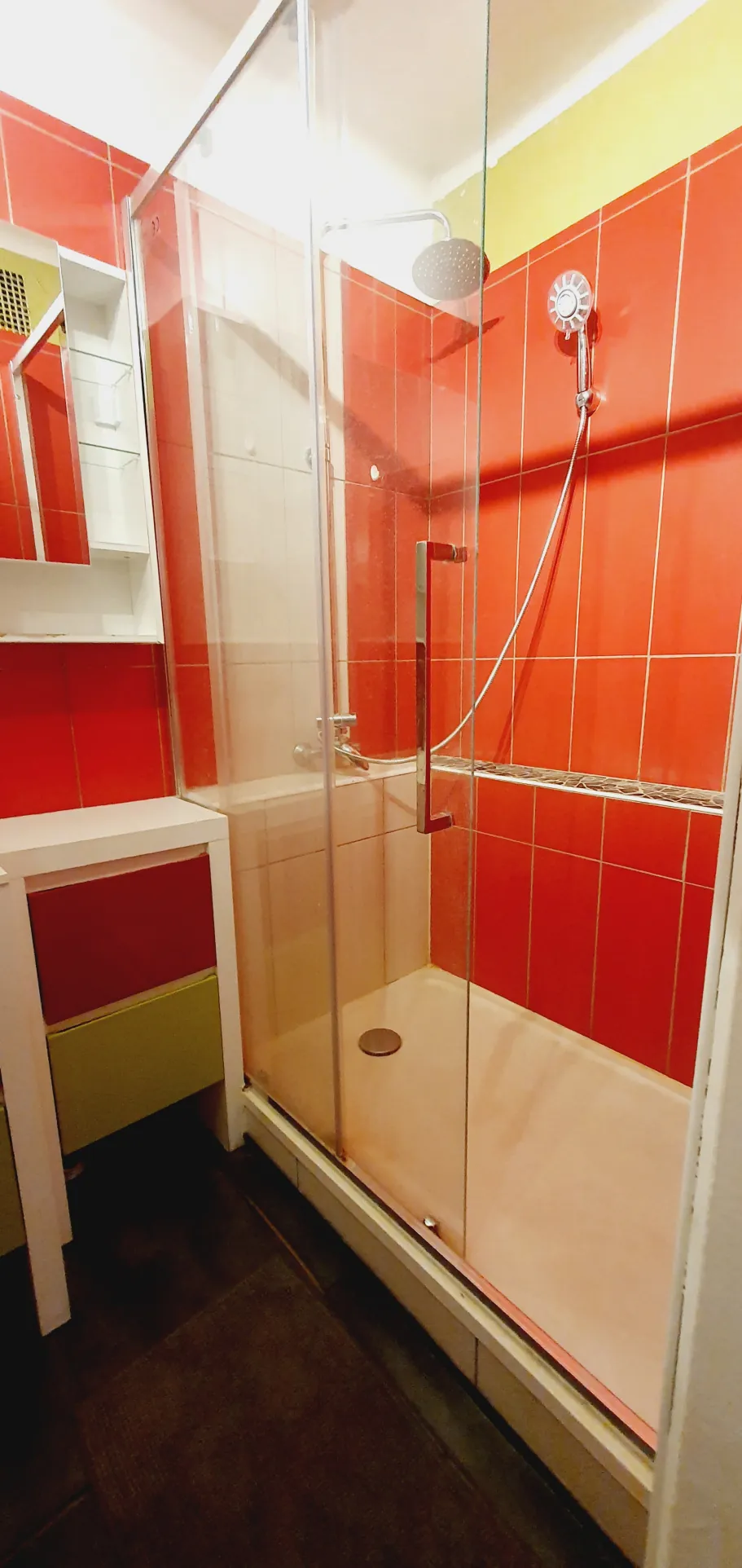 Bel appartement de 86 m² avec grand balcon proche gare à Nîmes 